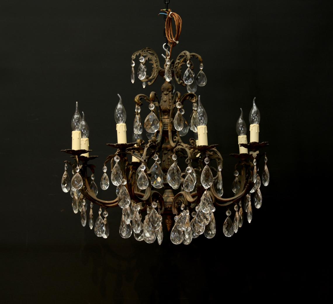 8 Light Chandelier