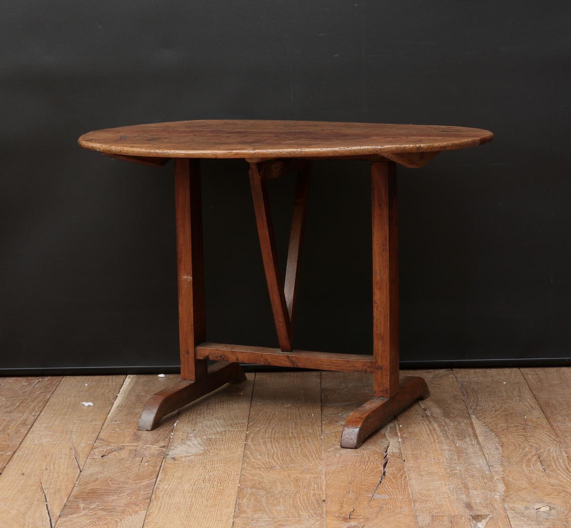 Oval Burgundian Wine Table