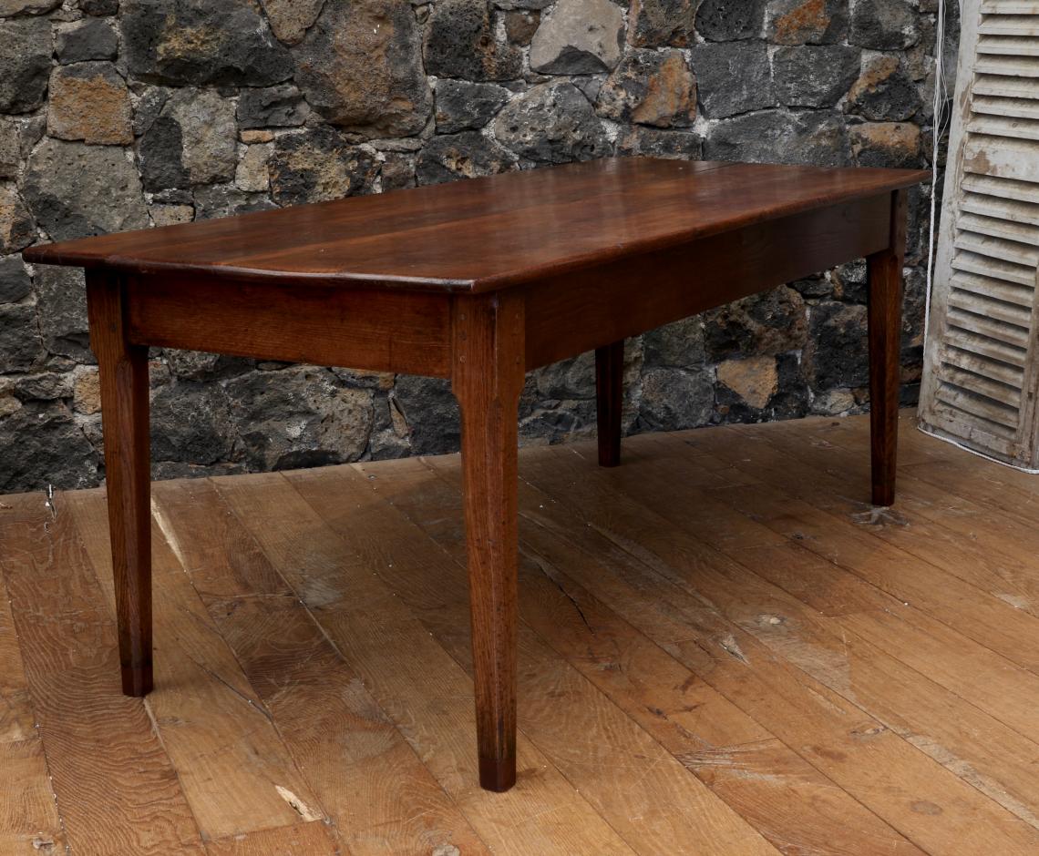 French-Cut Oak Provincial Dining Table 