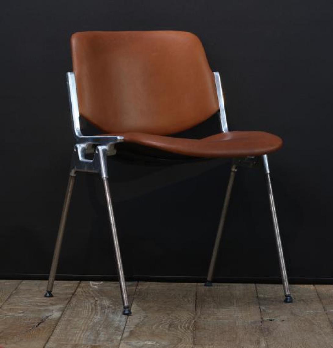 Iconic 1950s Castelli Stacking Chairs