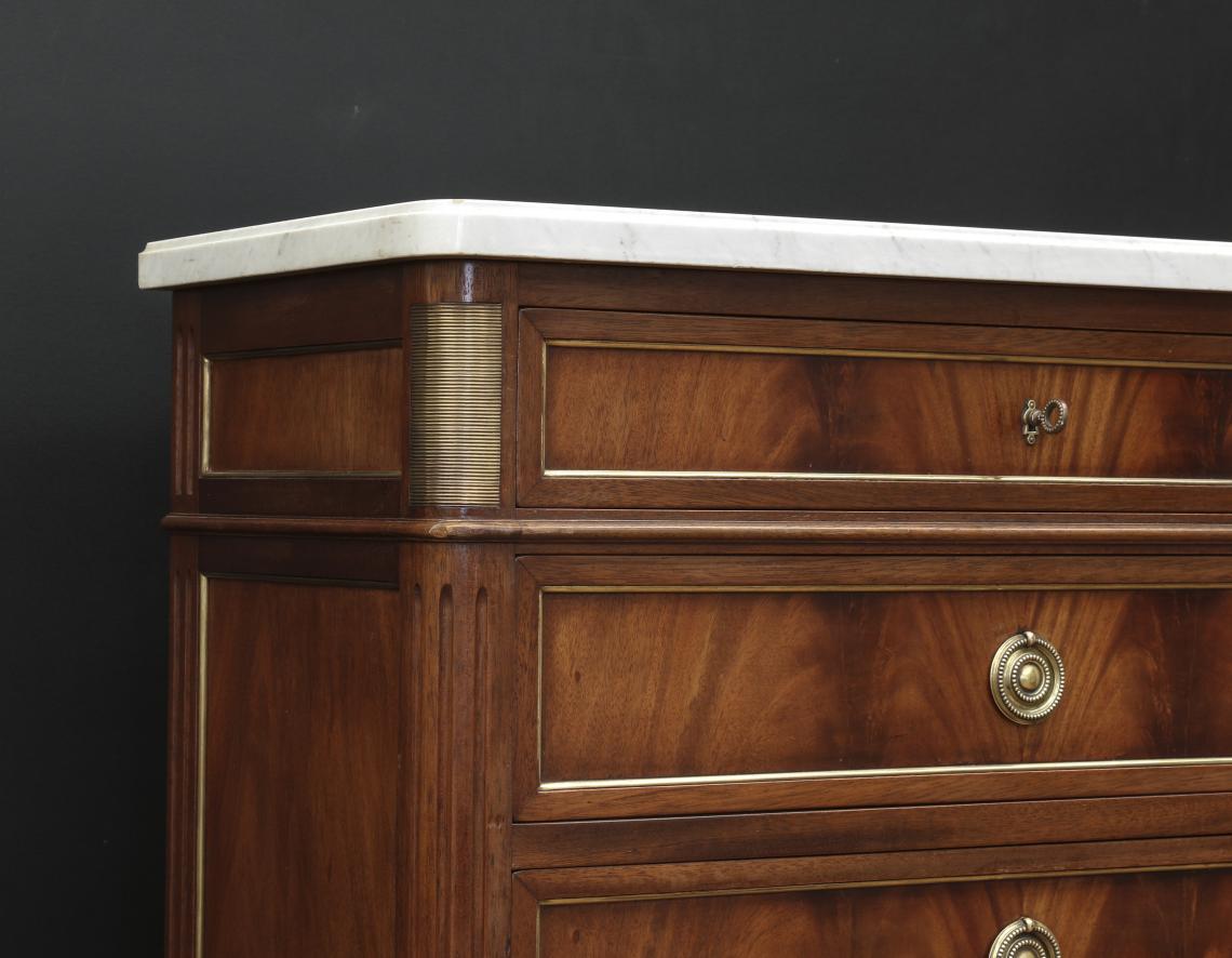 Semainier - A Chest of Drawers with Seven Drawers