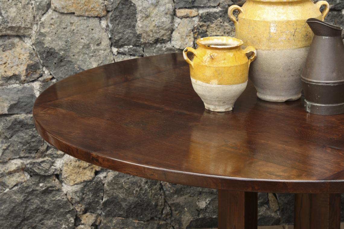 Round Dining Table