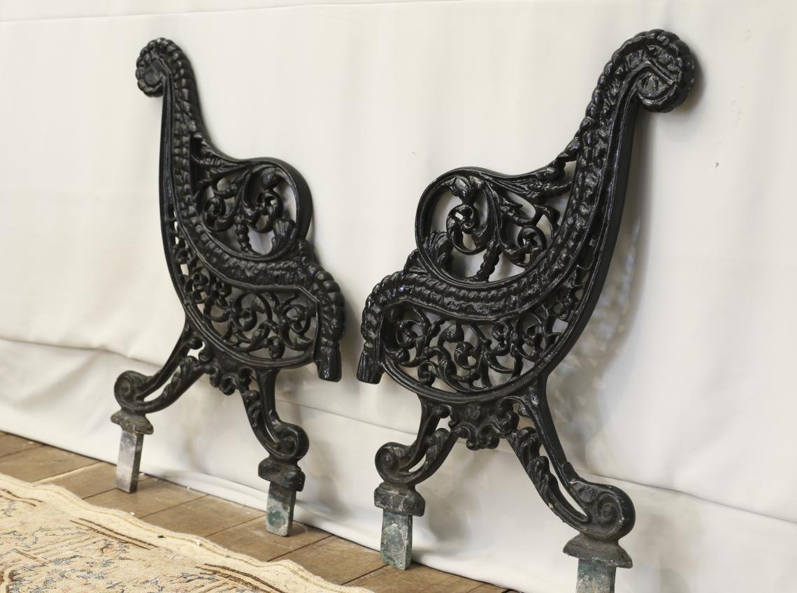 110-50 - Black Cast Iron Bench Ends