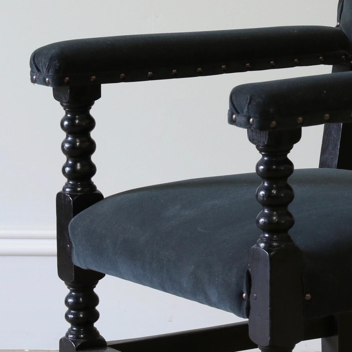 Set of 8 Cromwellian Style Dining Chairs