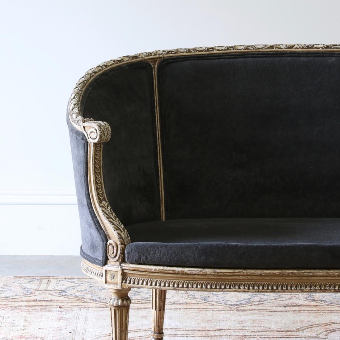 Directoire Loveseat