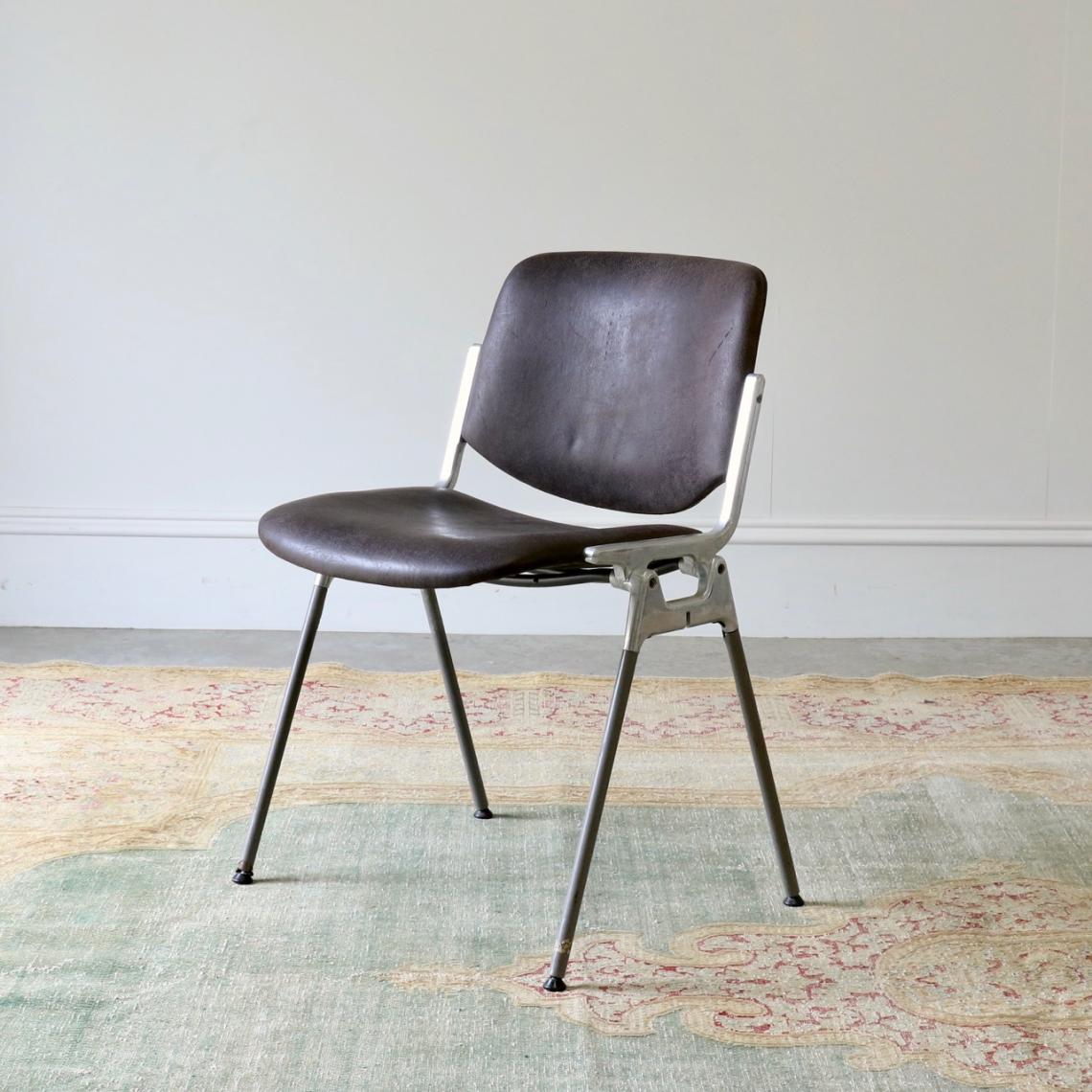 113-52 - Castelli Chair // Namibian Leather