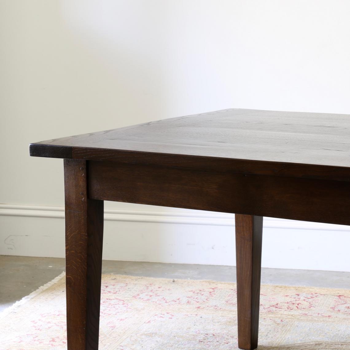 Tapered Leg Dining Table// JS Editions