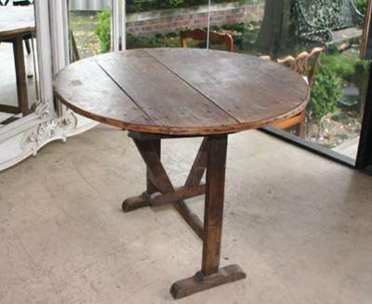 French Burgundian Wine Table