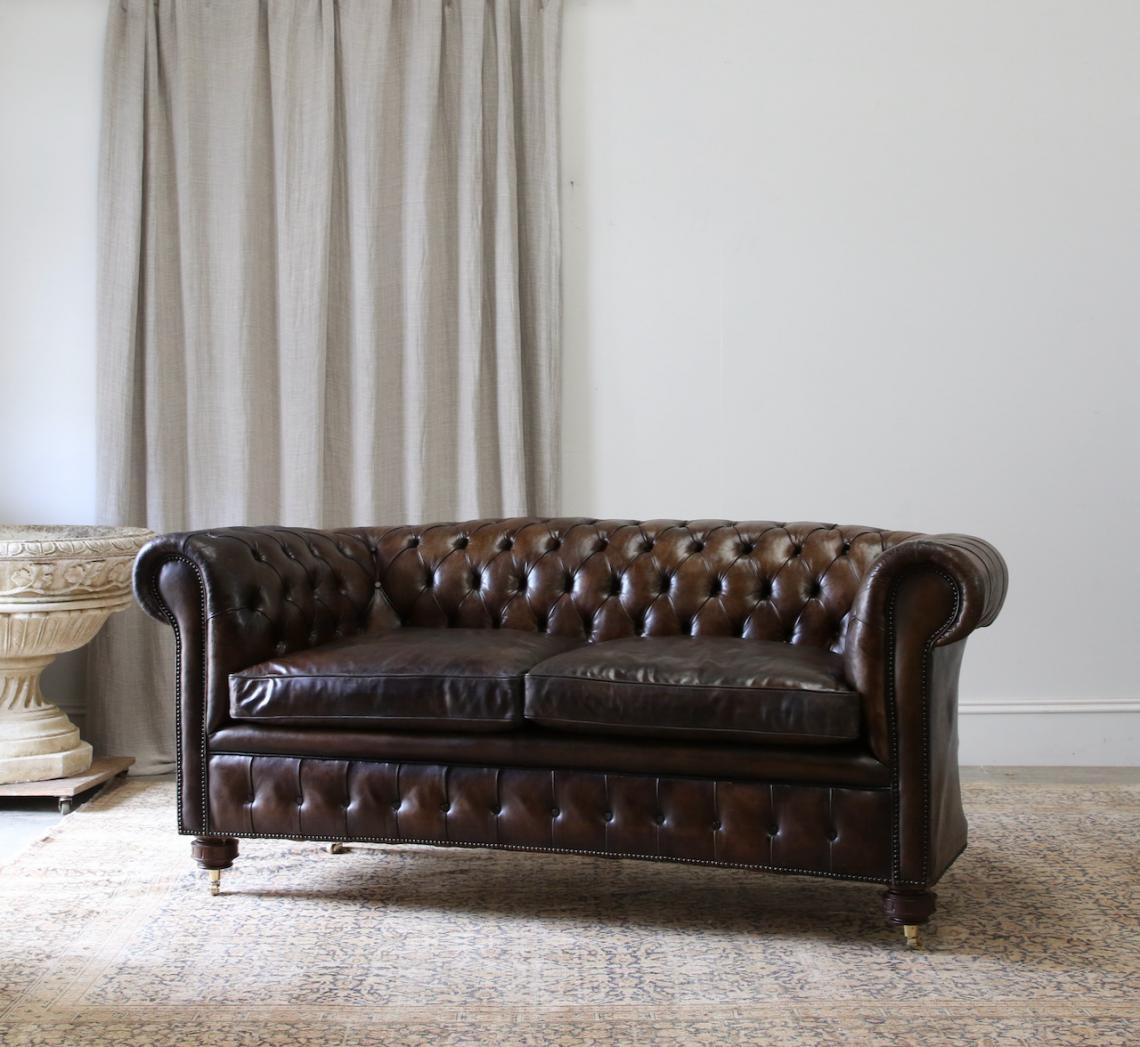 119-96 - An English 19th Century Chesterfield