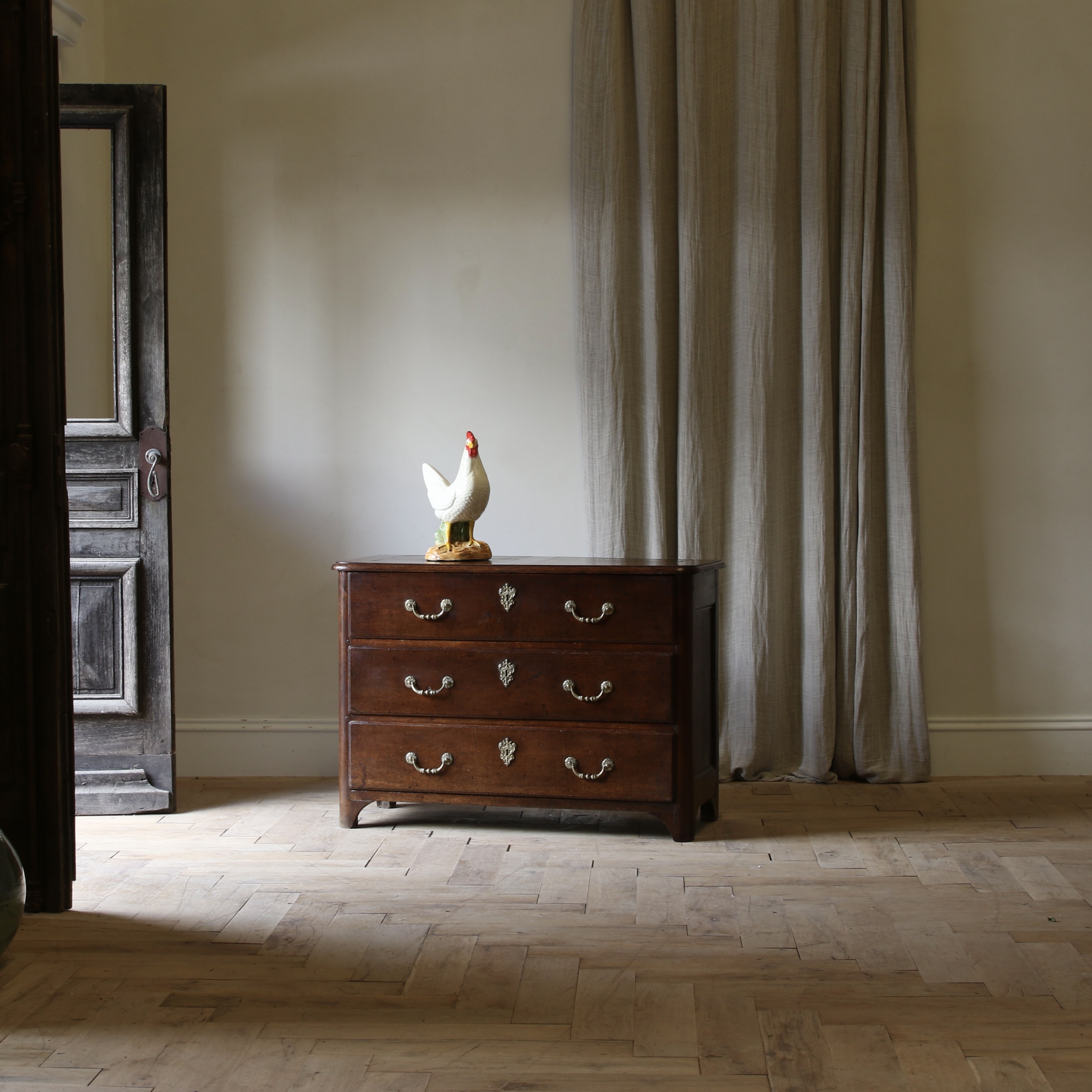 Oak Chest Of Drawers