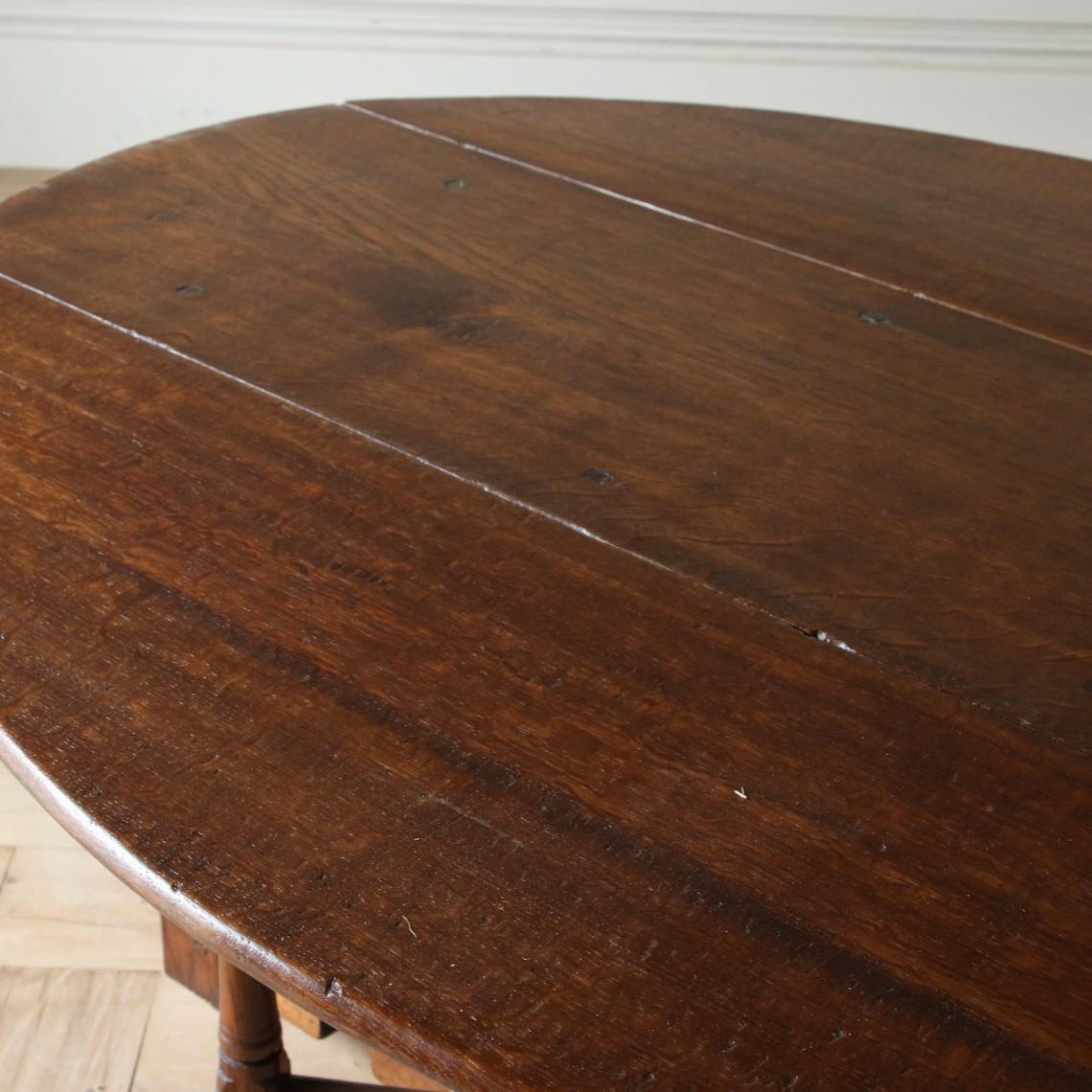 Oval Drop Side Table