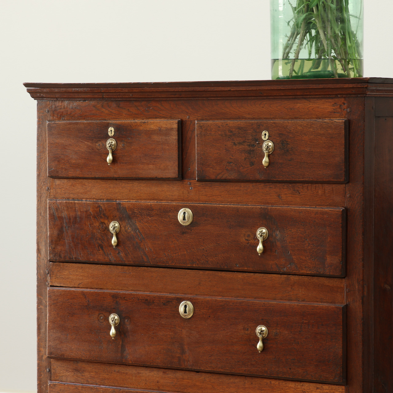 Georgian Chest of Drawers