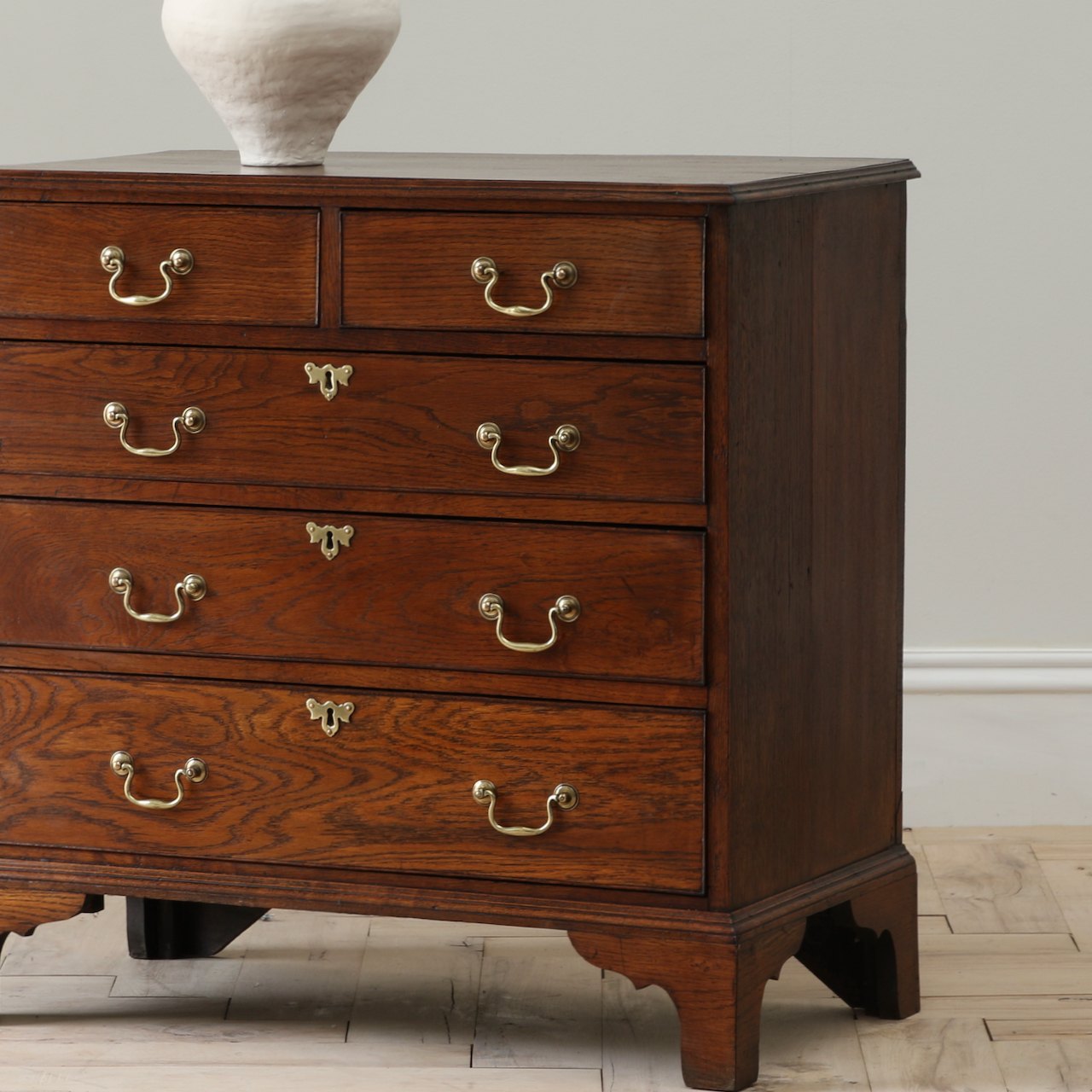 Georgian Chest of Drawers