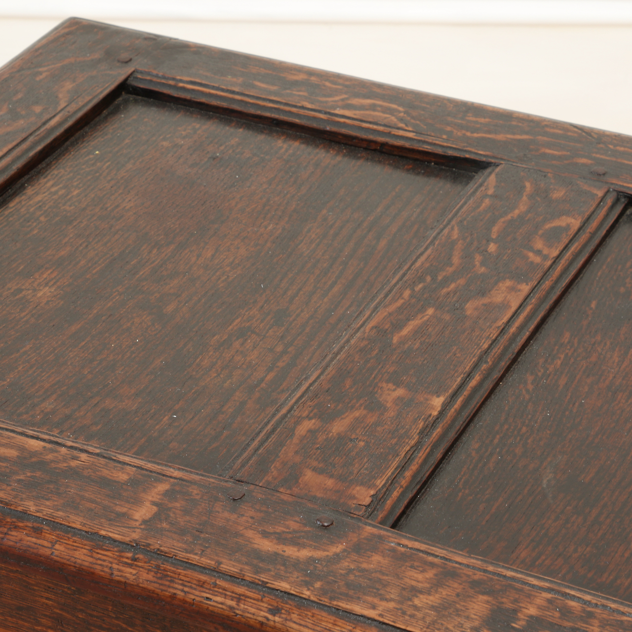 English three panel Coffer