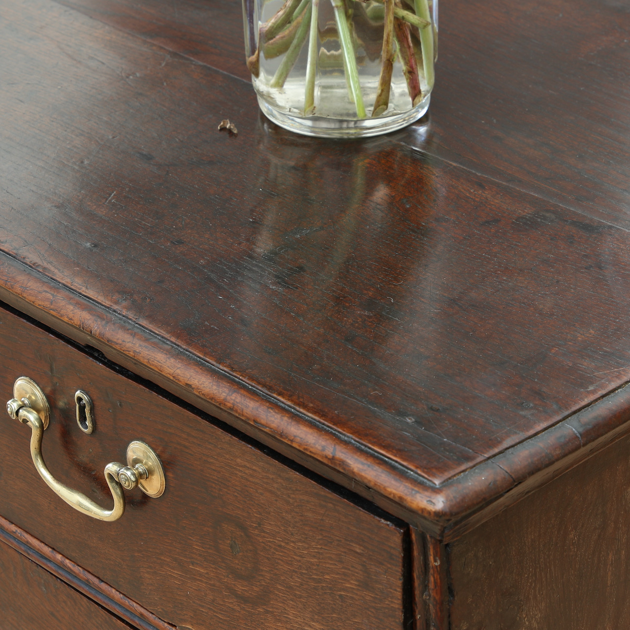 Georgian Chest of Drawers