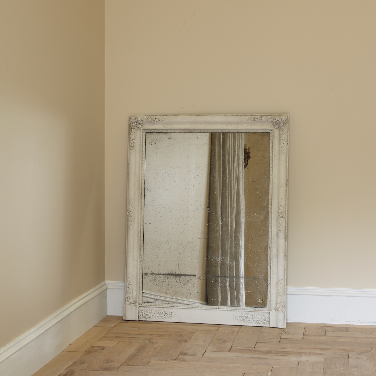 132-48 - French Gesso Mirror