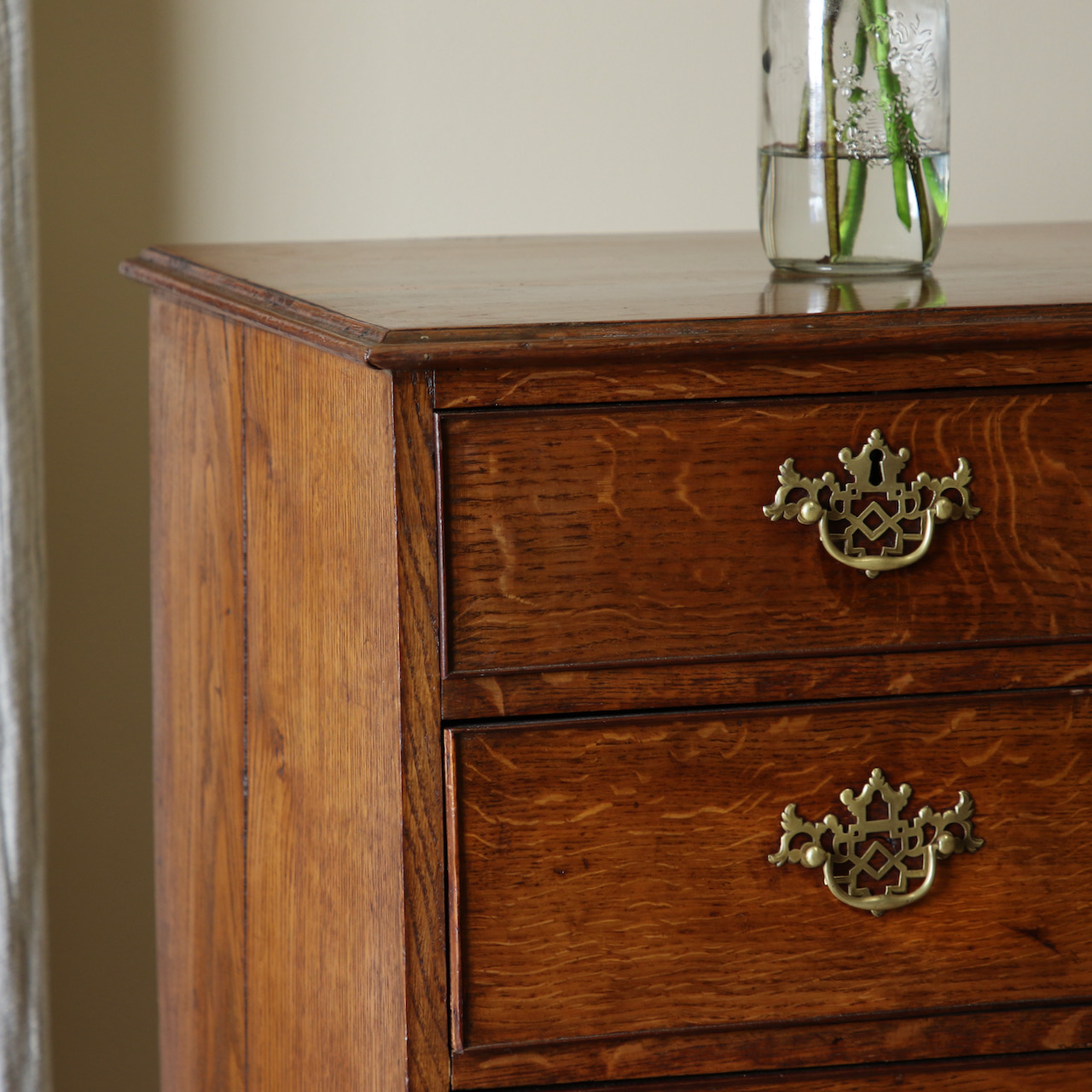 Georgian Chest of Drawers