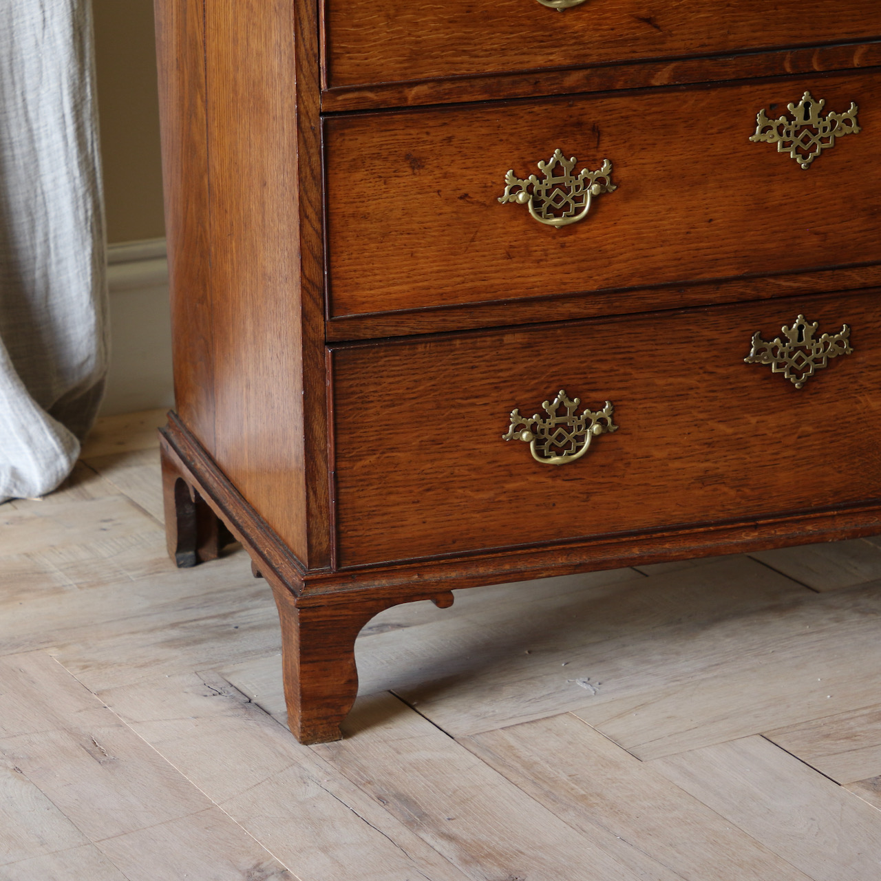 Georgian Chest of Drawers