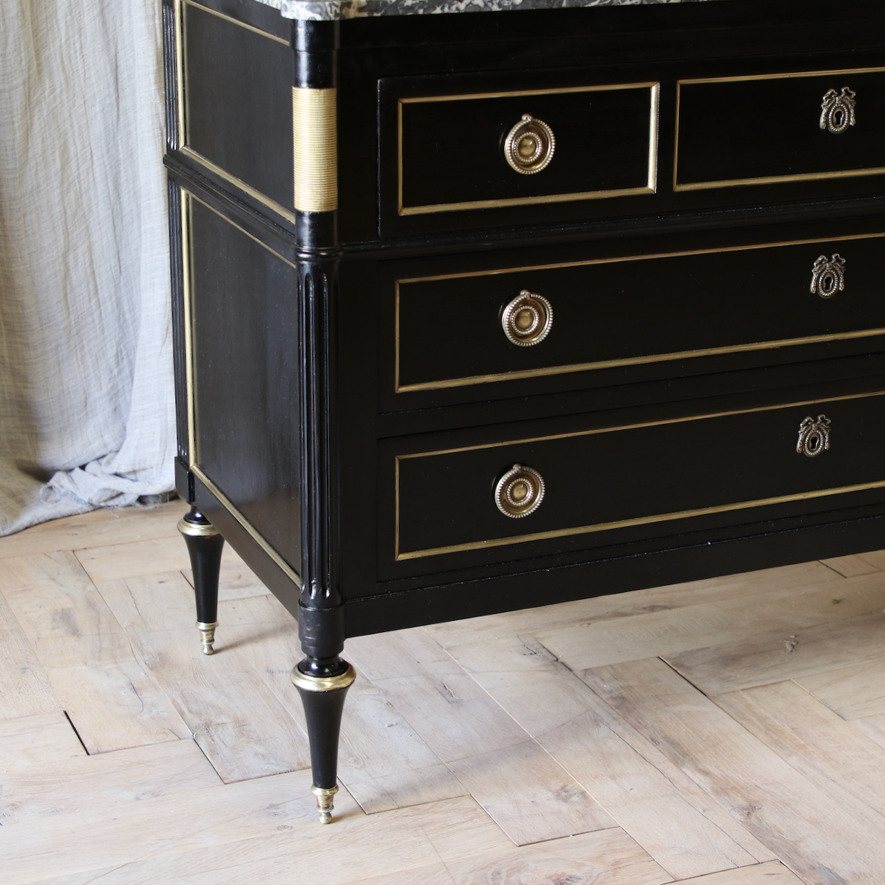 Directoire Commode