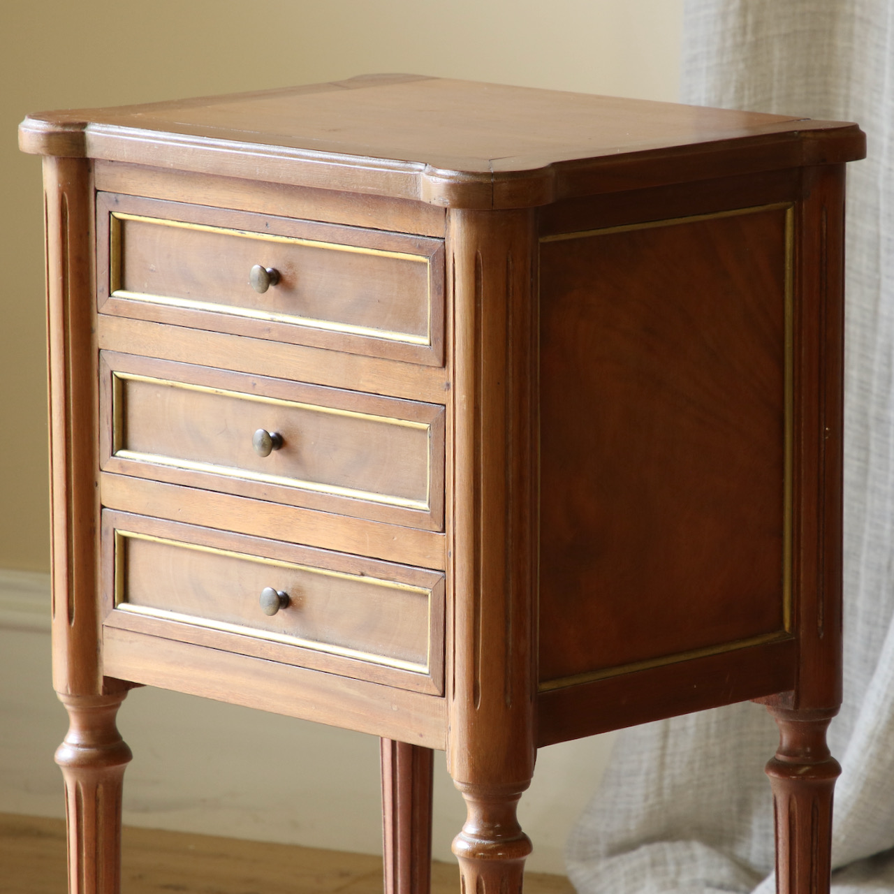 Louis XVI-style Chest of Drawers