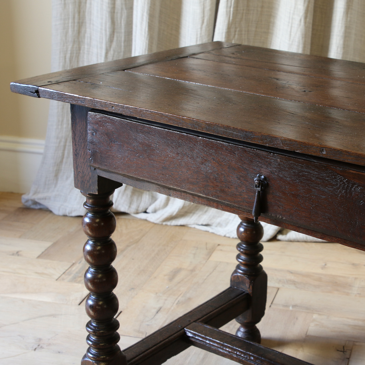 Bobbin-Legged Side Table