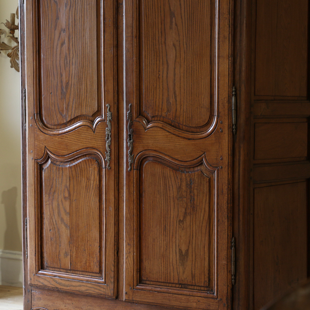 Louis XV Armoire