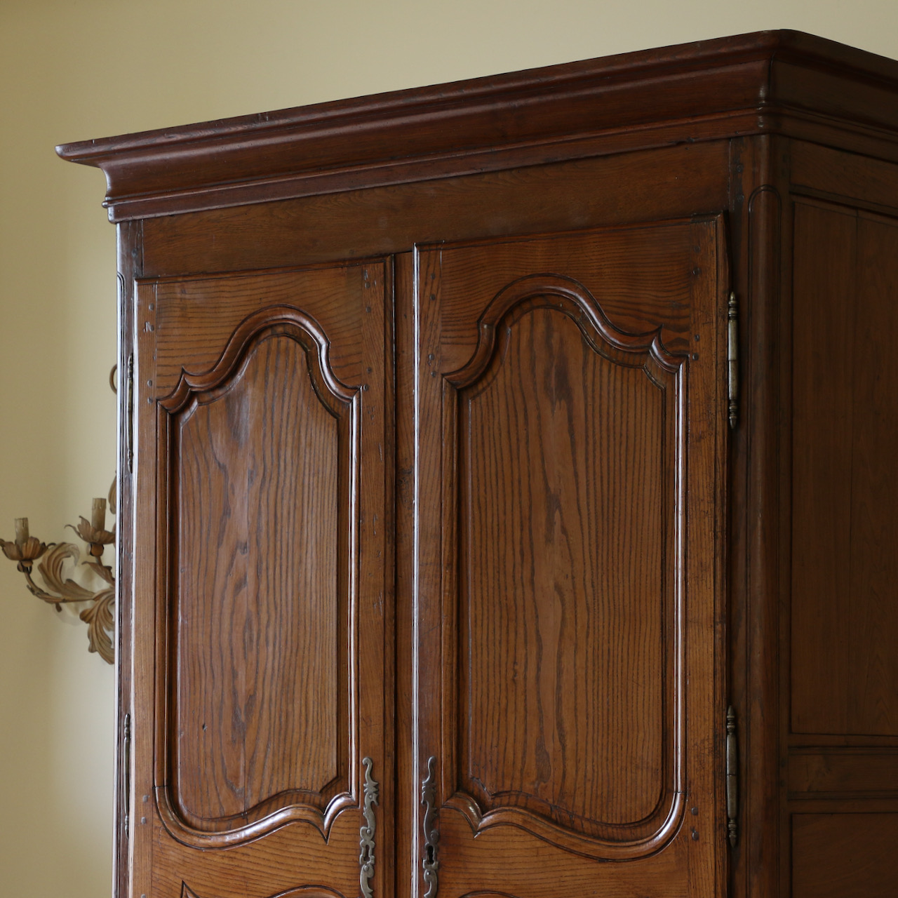 Louis XV Armoire