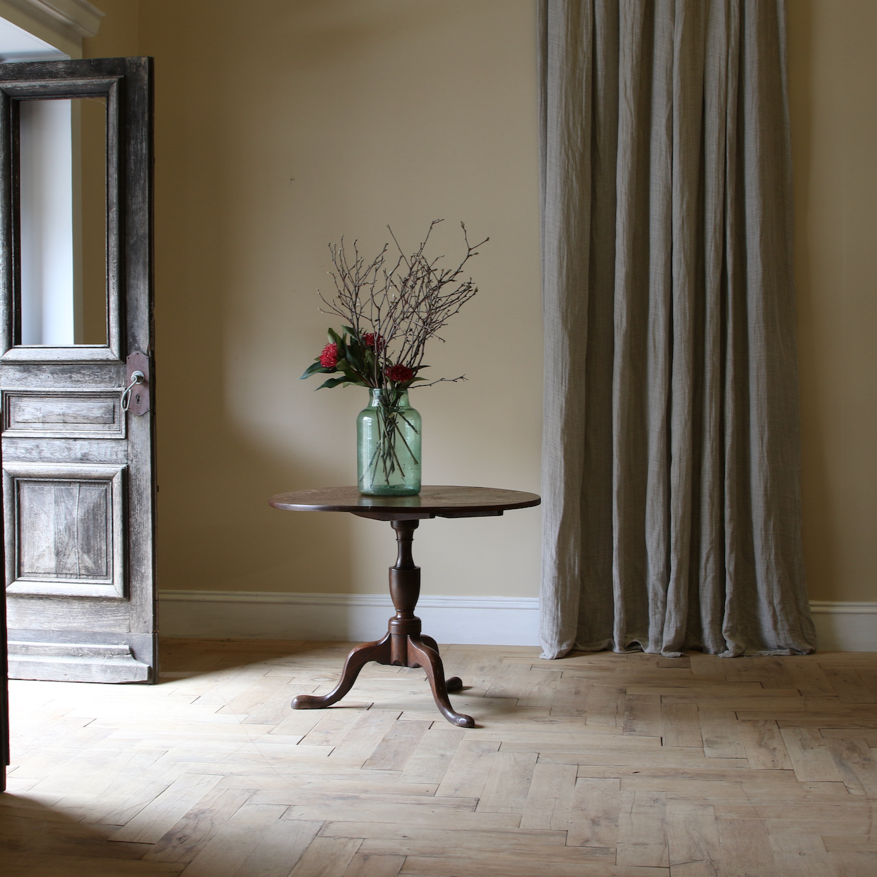 Georgian Oak Tripod Table