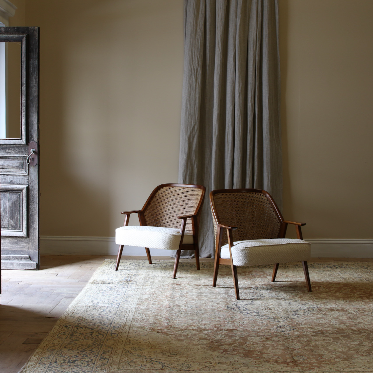 Khan Armchair // JS Editions