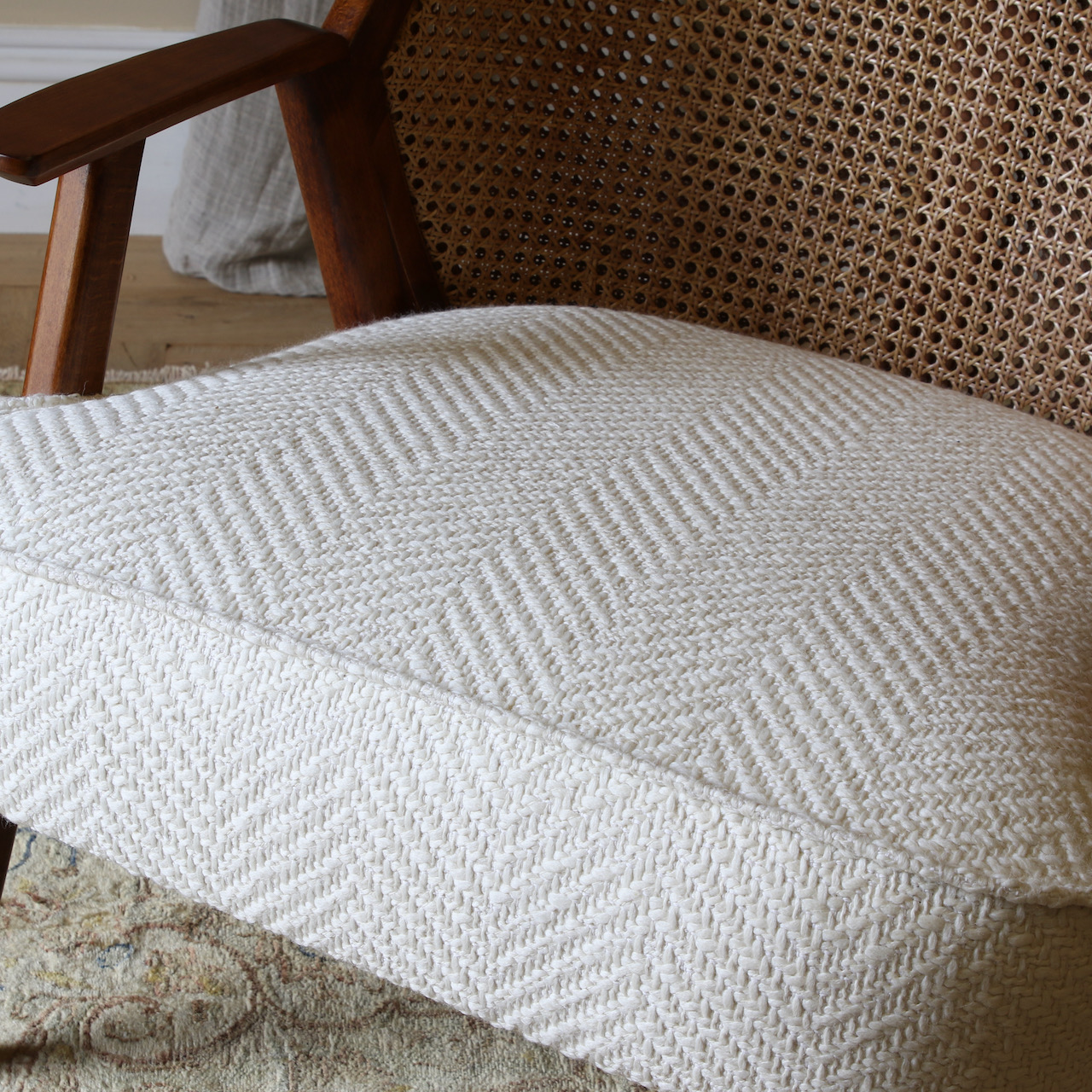 Khan Armchair // JS Editions