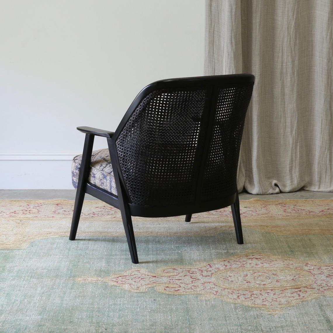 Khan Armchair// JS Editions