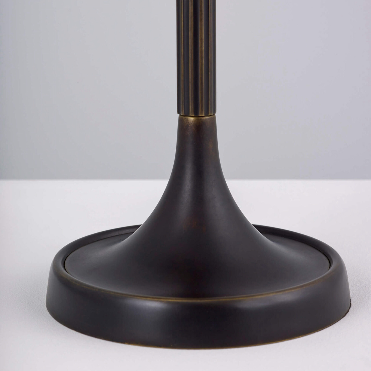 Bourse Lamp // Collier Webb