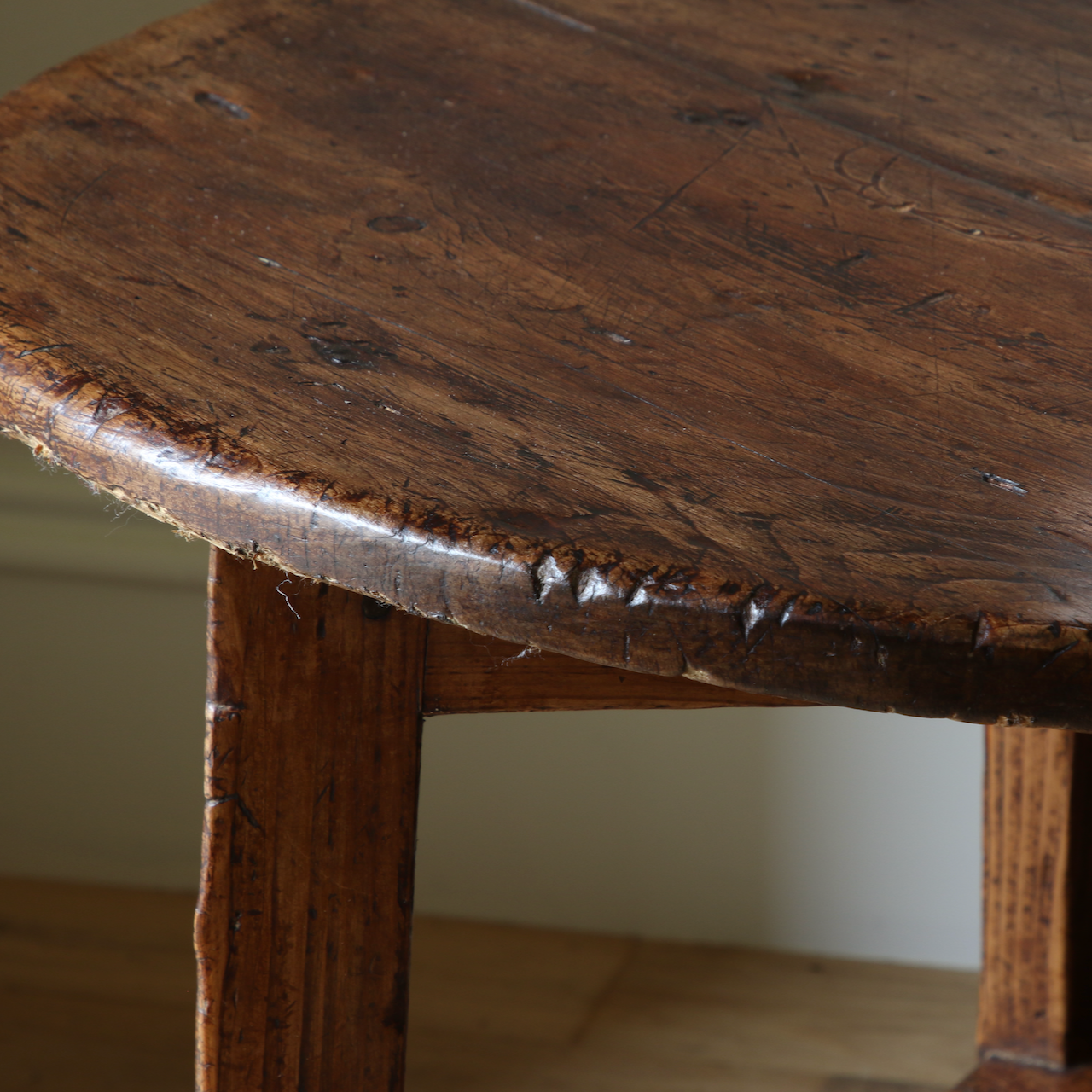 Baltic Pine Cricket Table