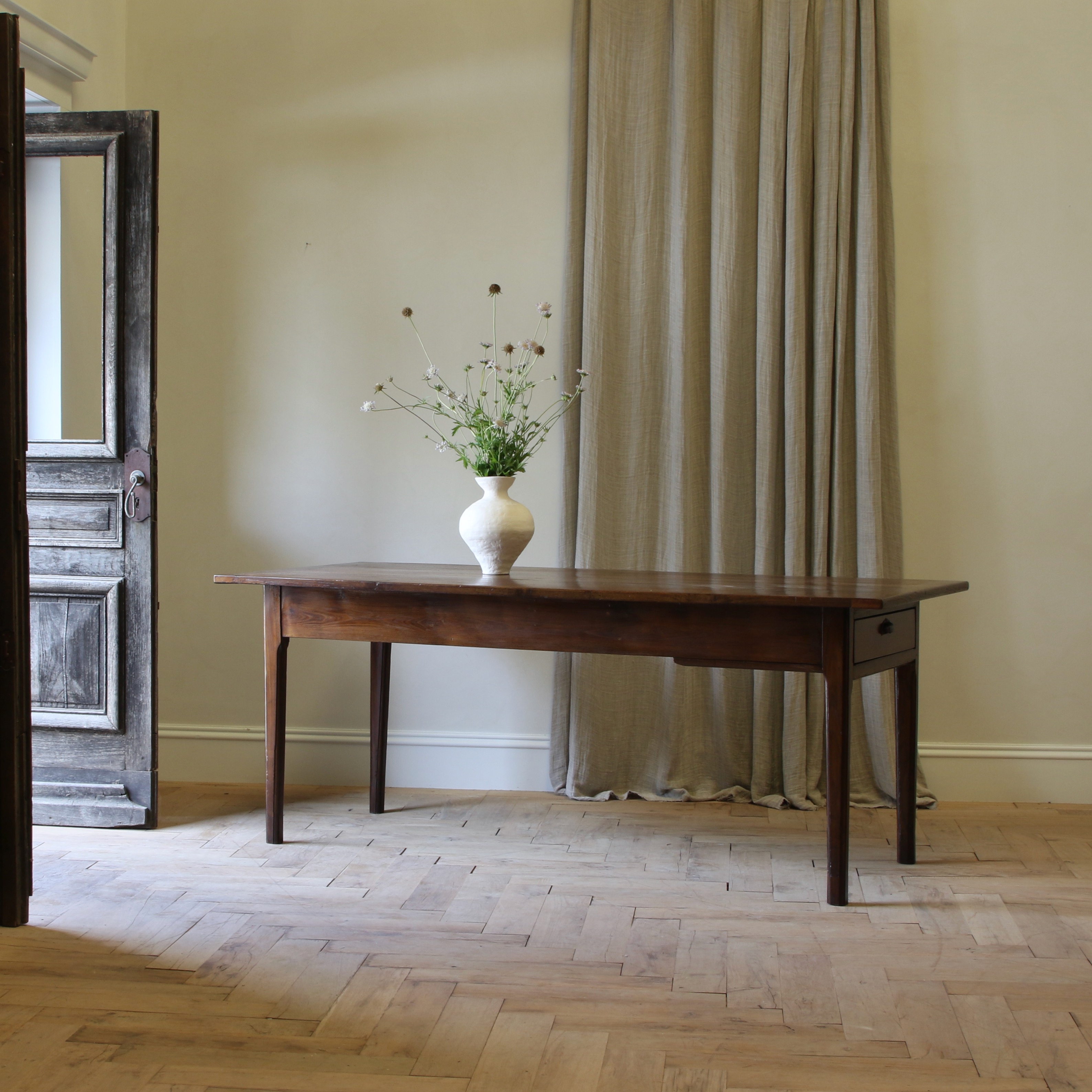 French Provincial Dining Table / Length 2m