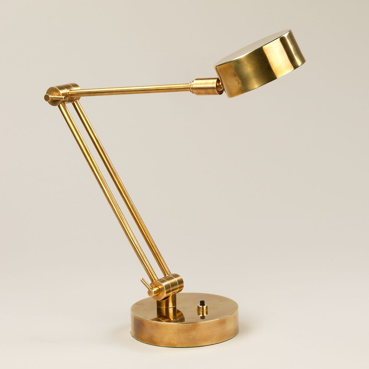 Faringdon Desk Lamp / Vaughan