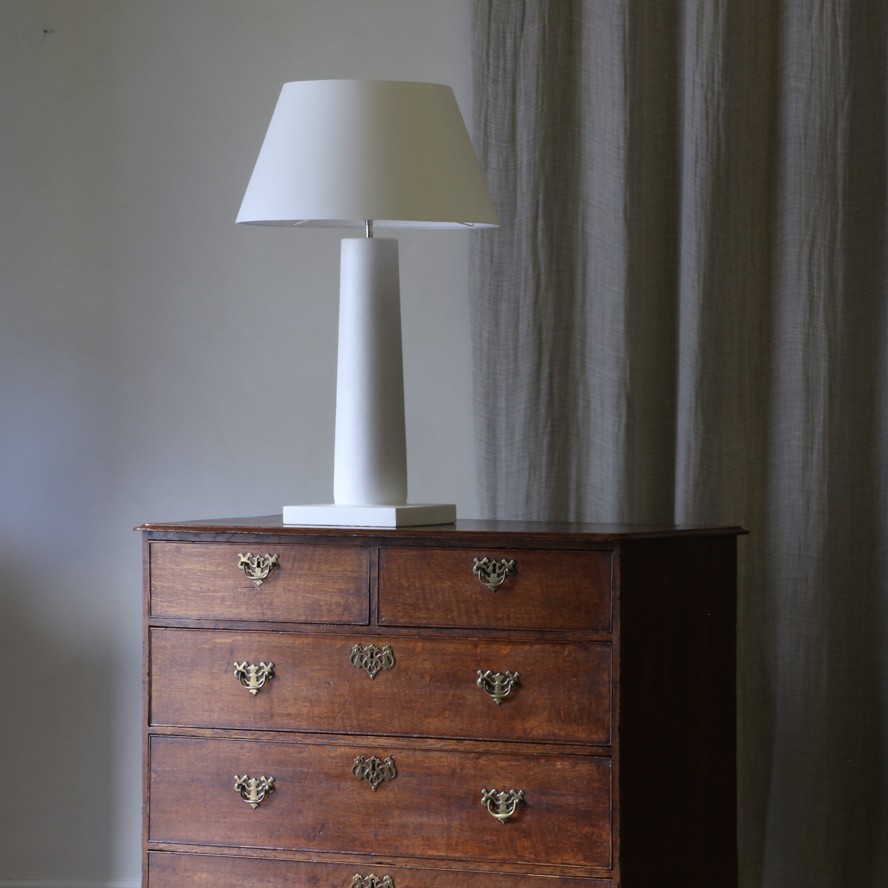 Georgian Chest of Drawers