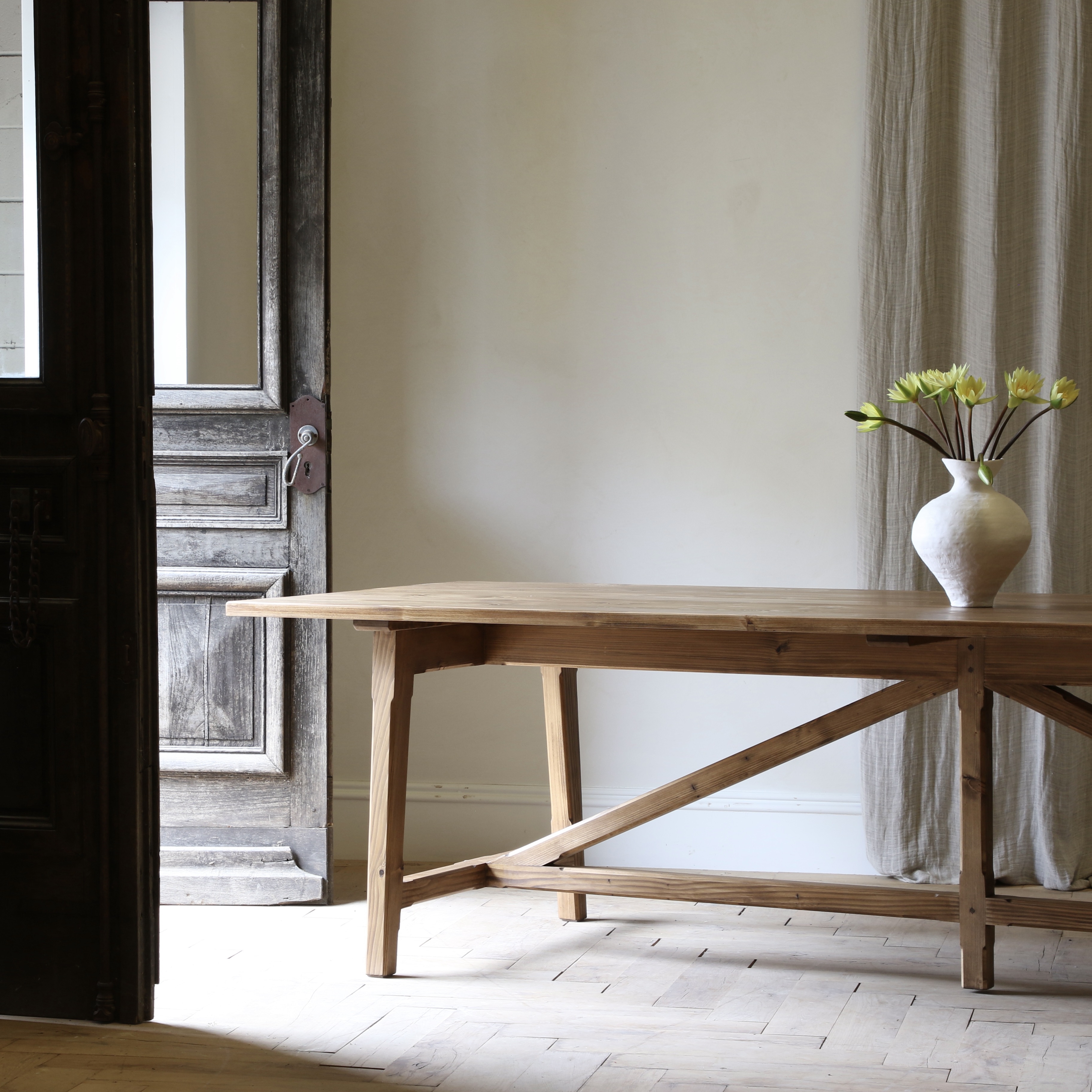 Orangery Table// JS Editions