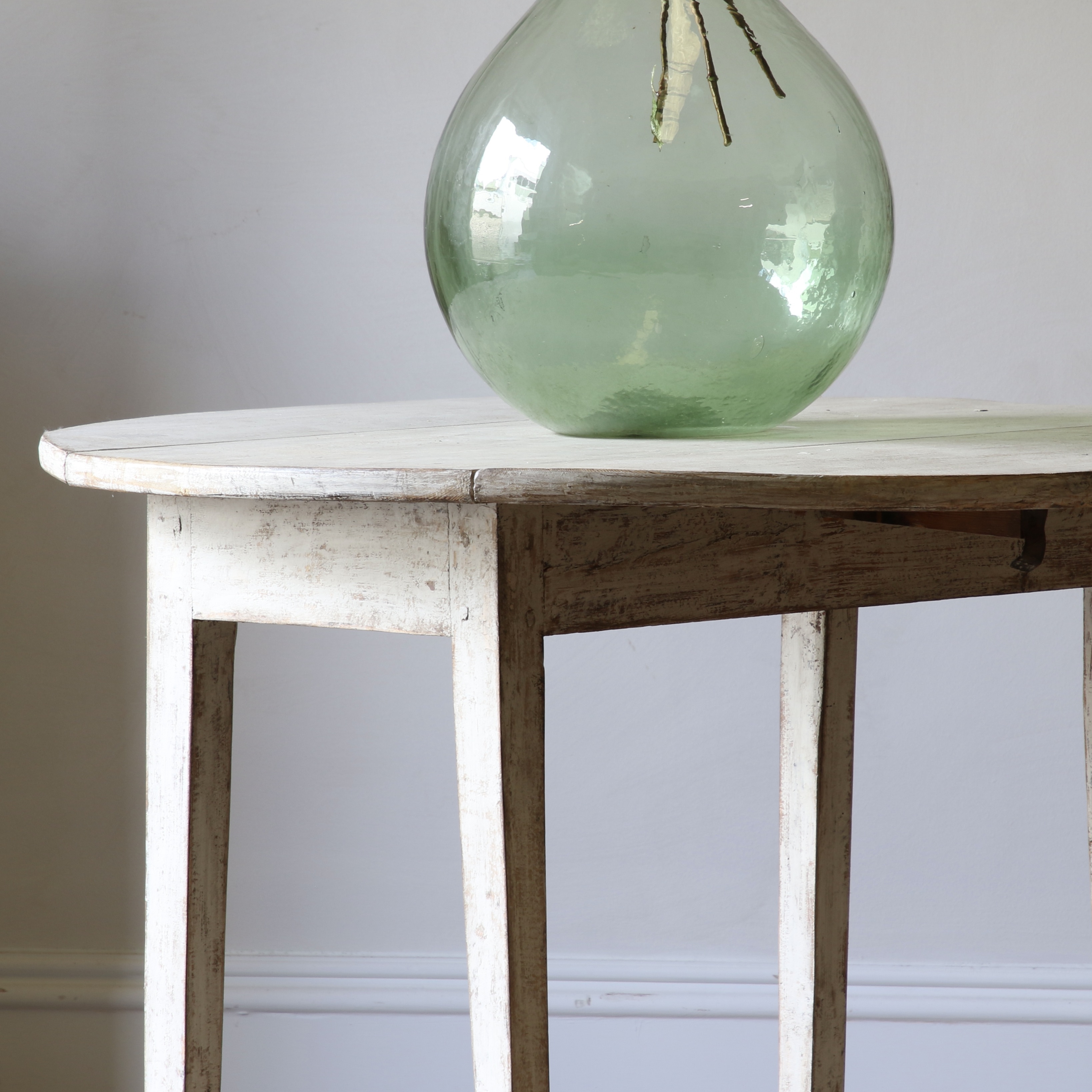 Swedish Drop Side Table