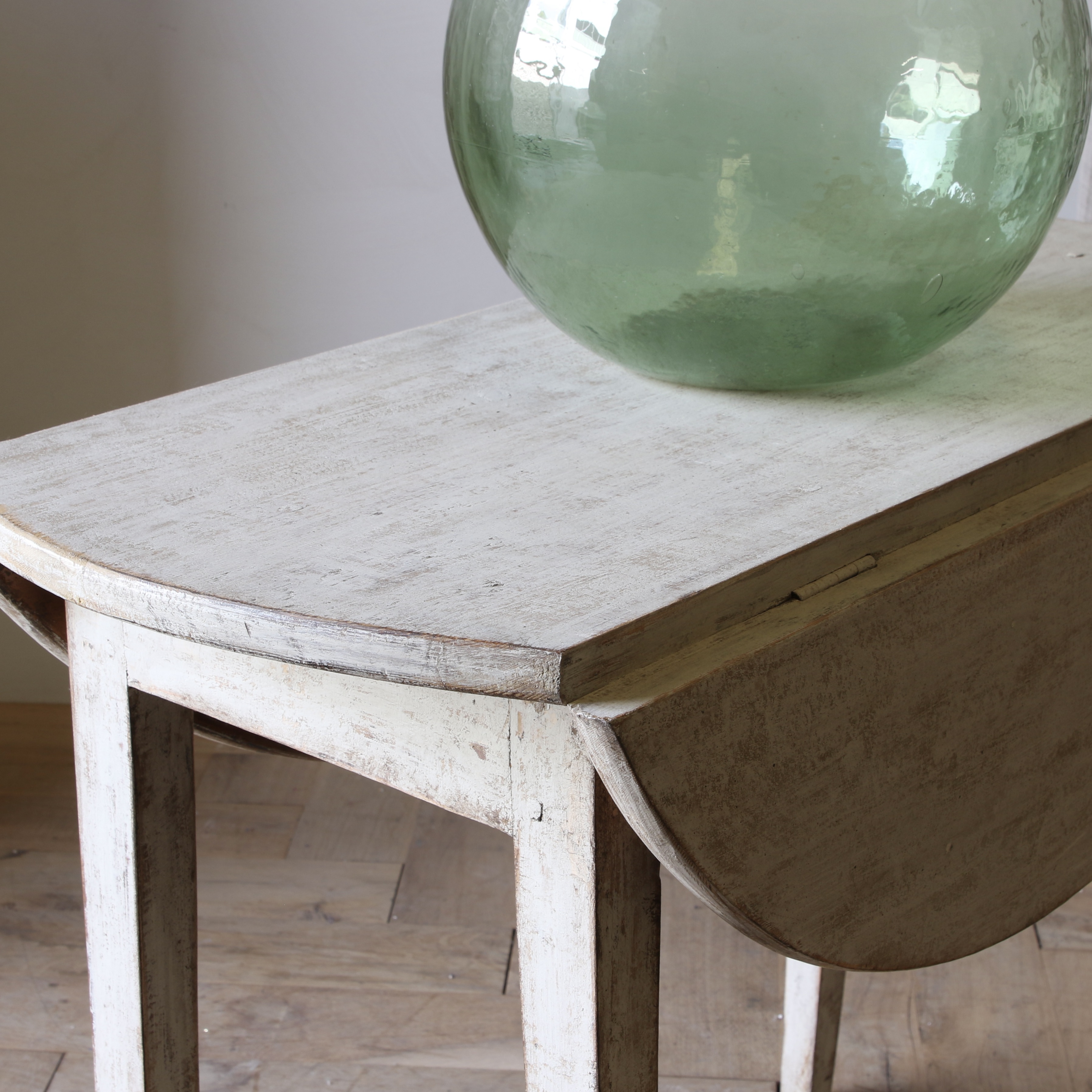 Swedish Drop Side Table