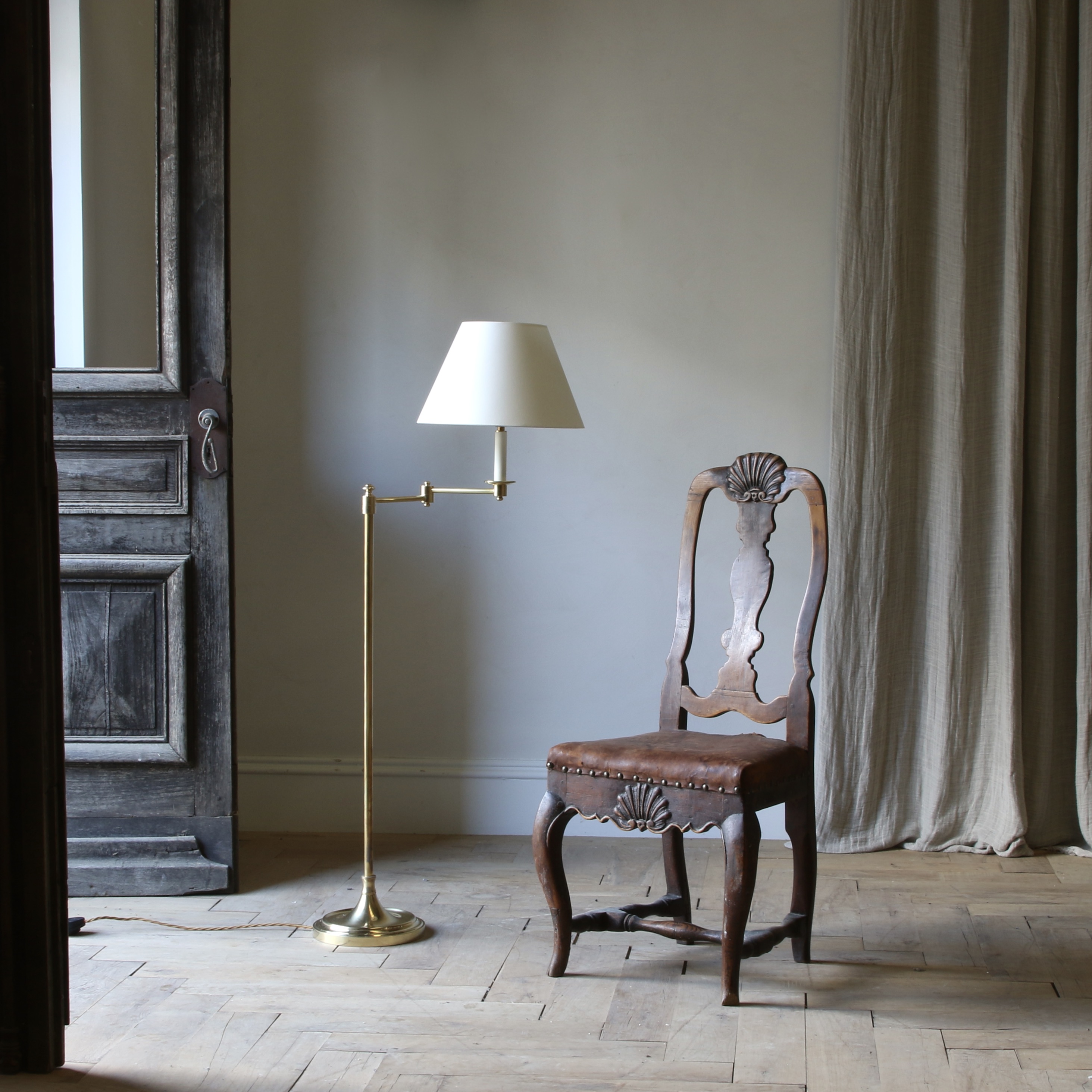 139-49 - Newport Floor Lamp / Vaughan