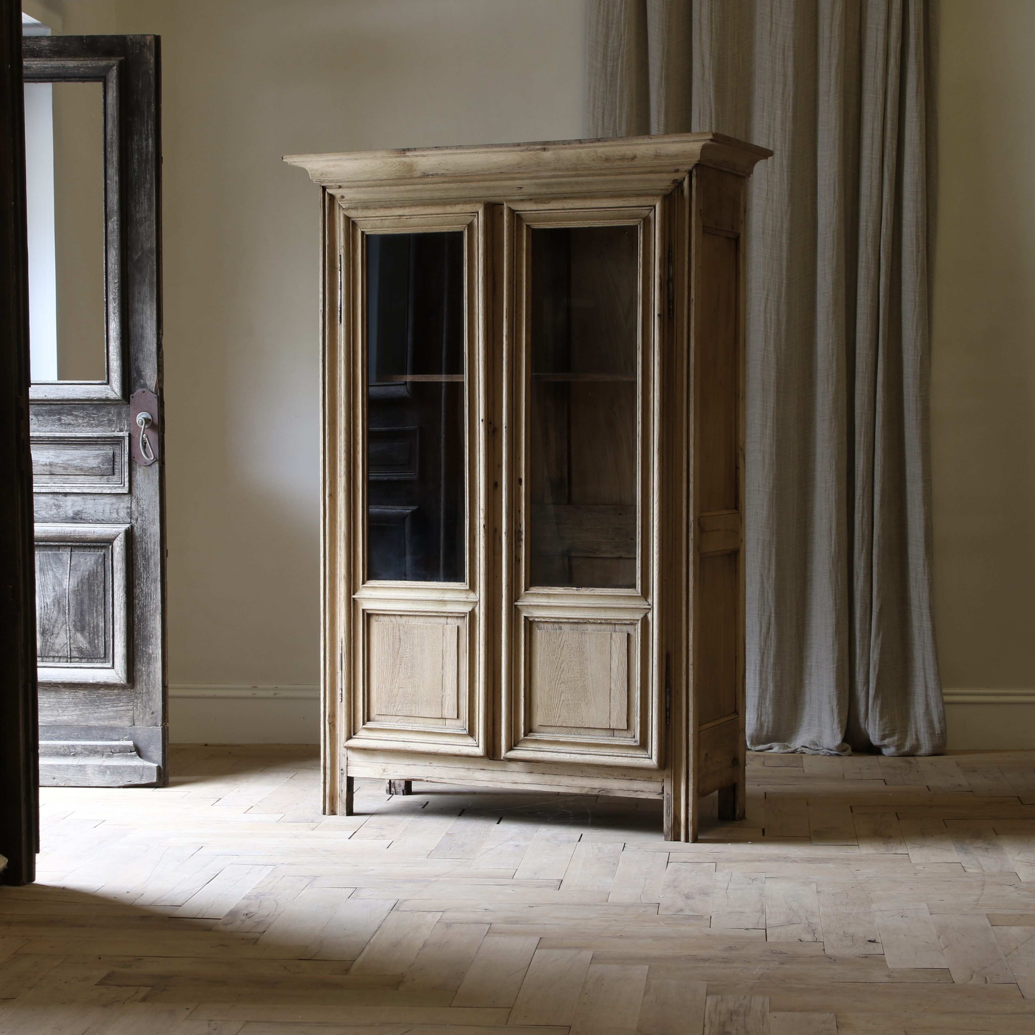 139-77 - French Provincial Armoire