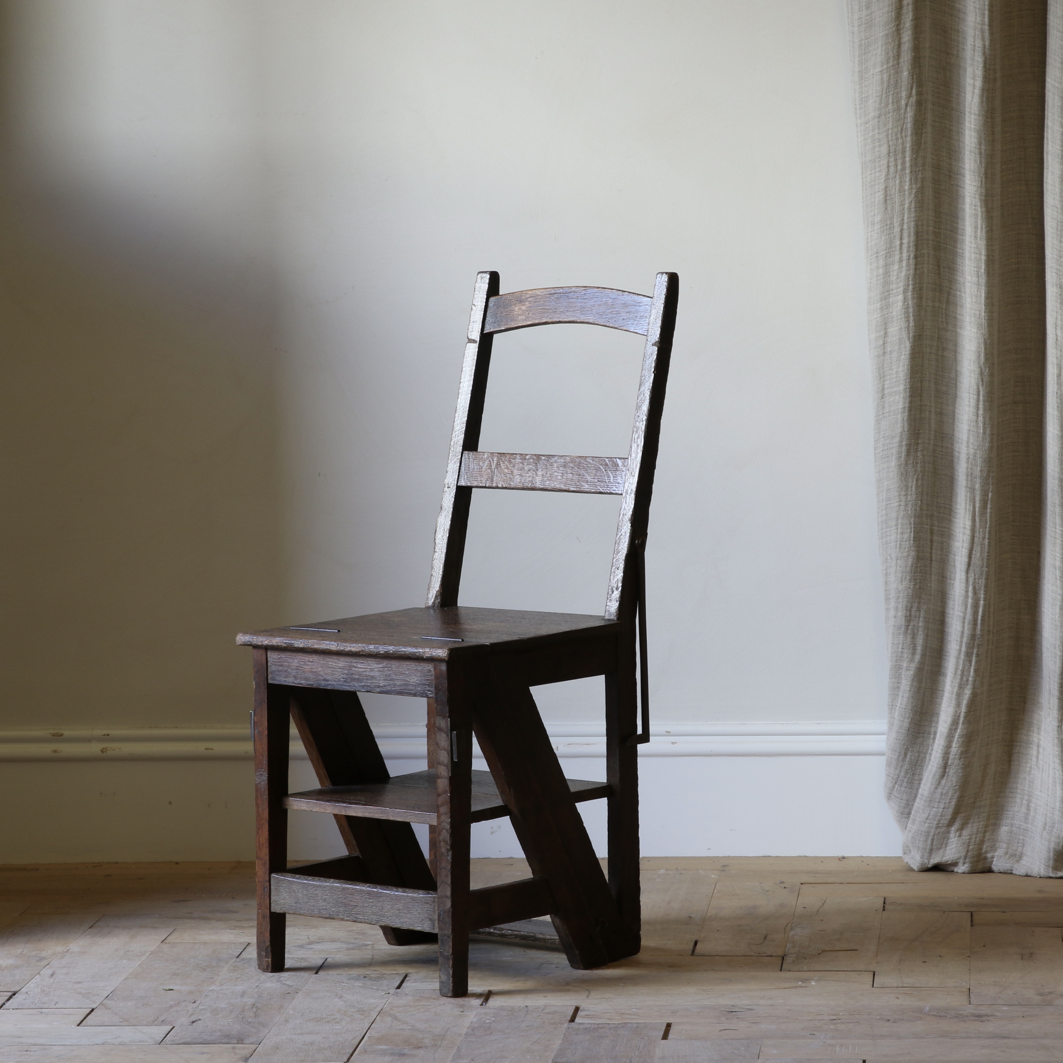 Metamorphic Chair