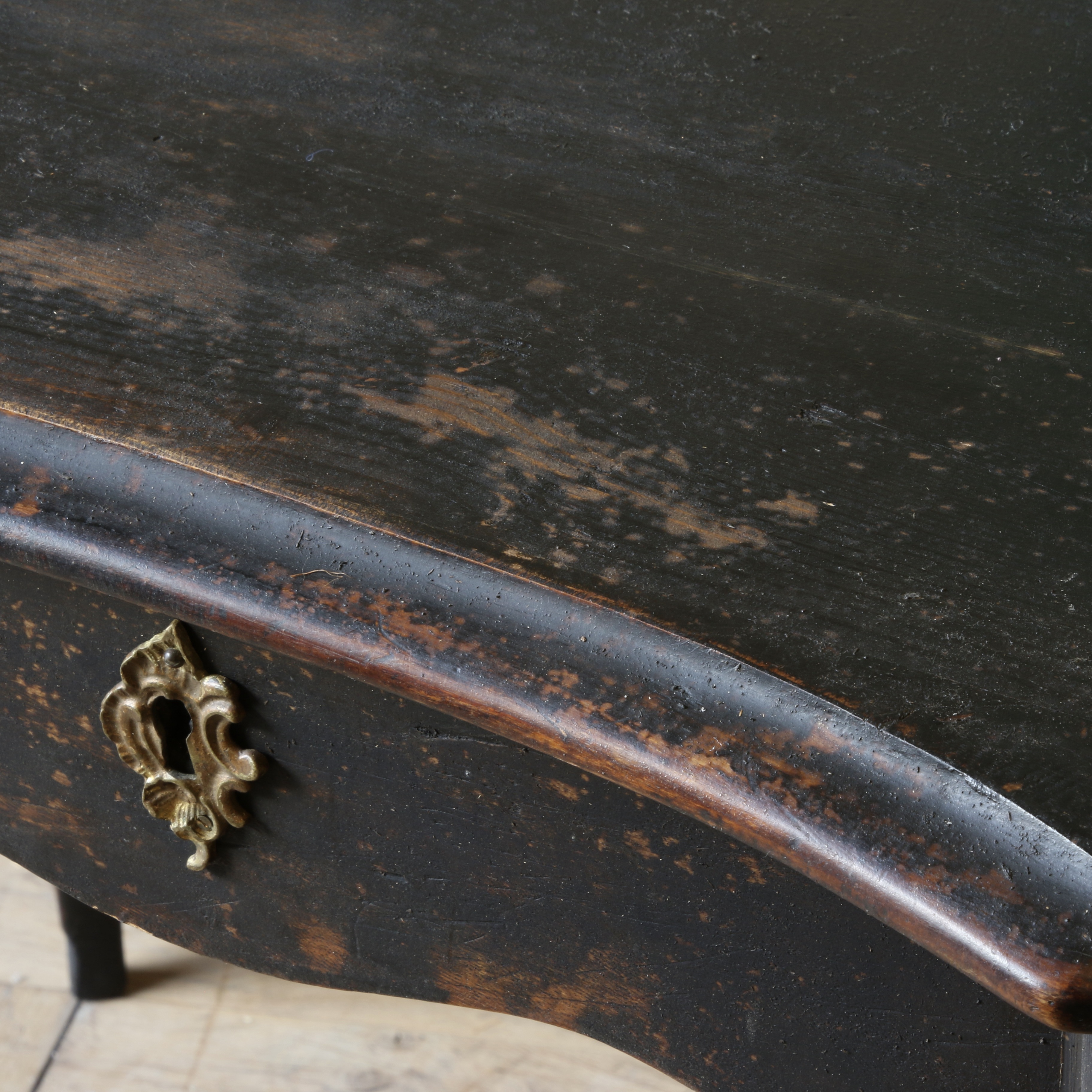 Gustavian Desk