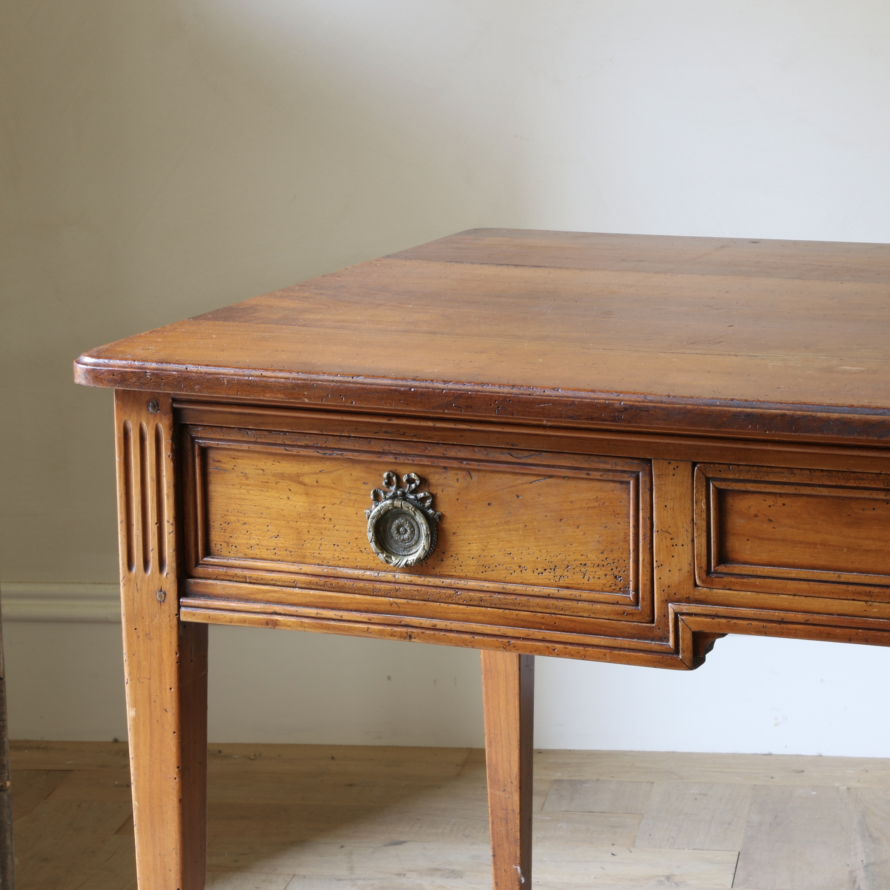 French Bureau Plat