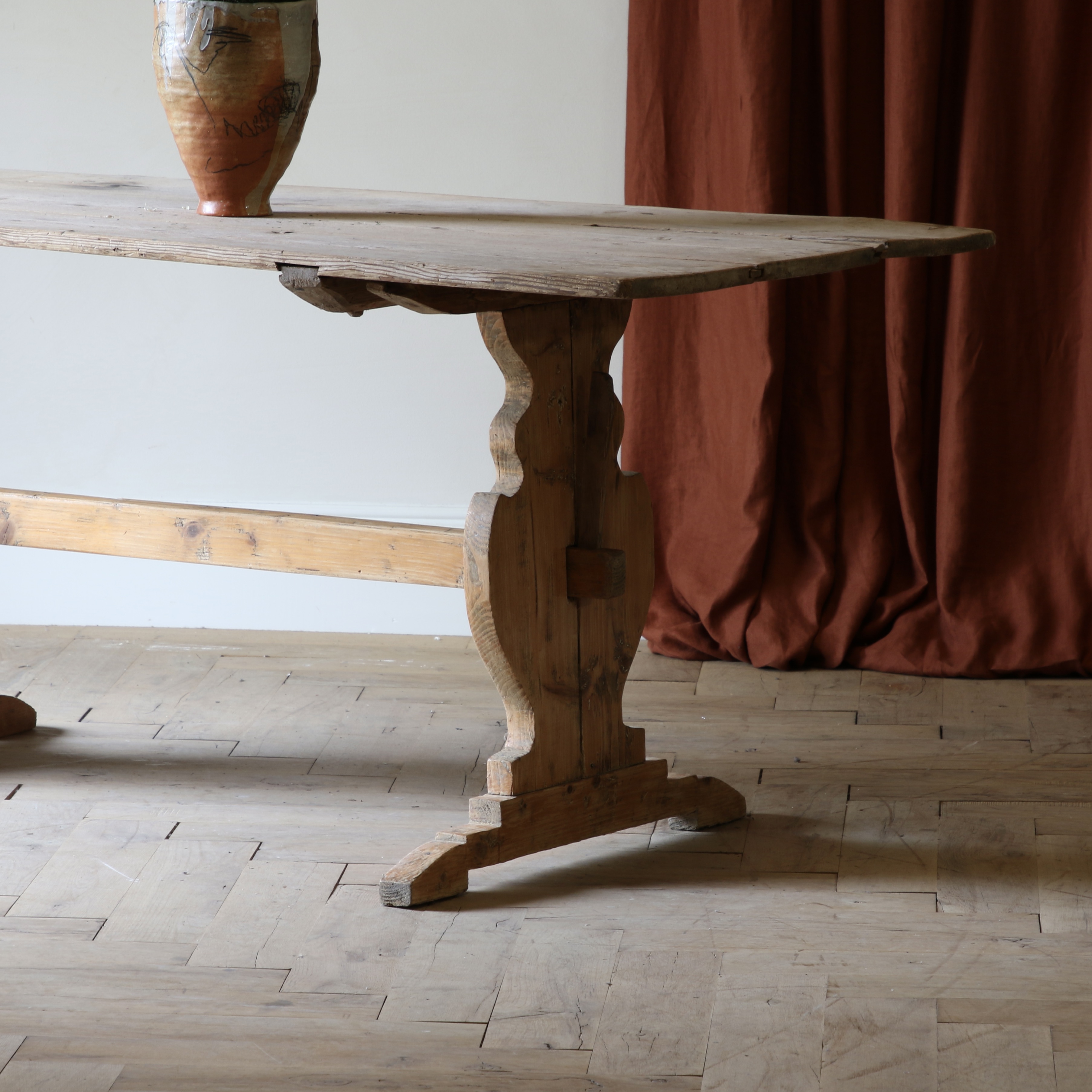 Scandinavian Dining Table// Length 1.84m