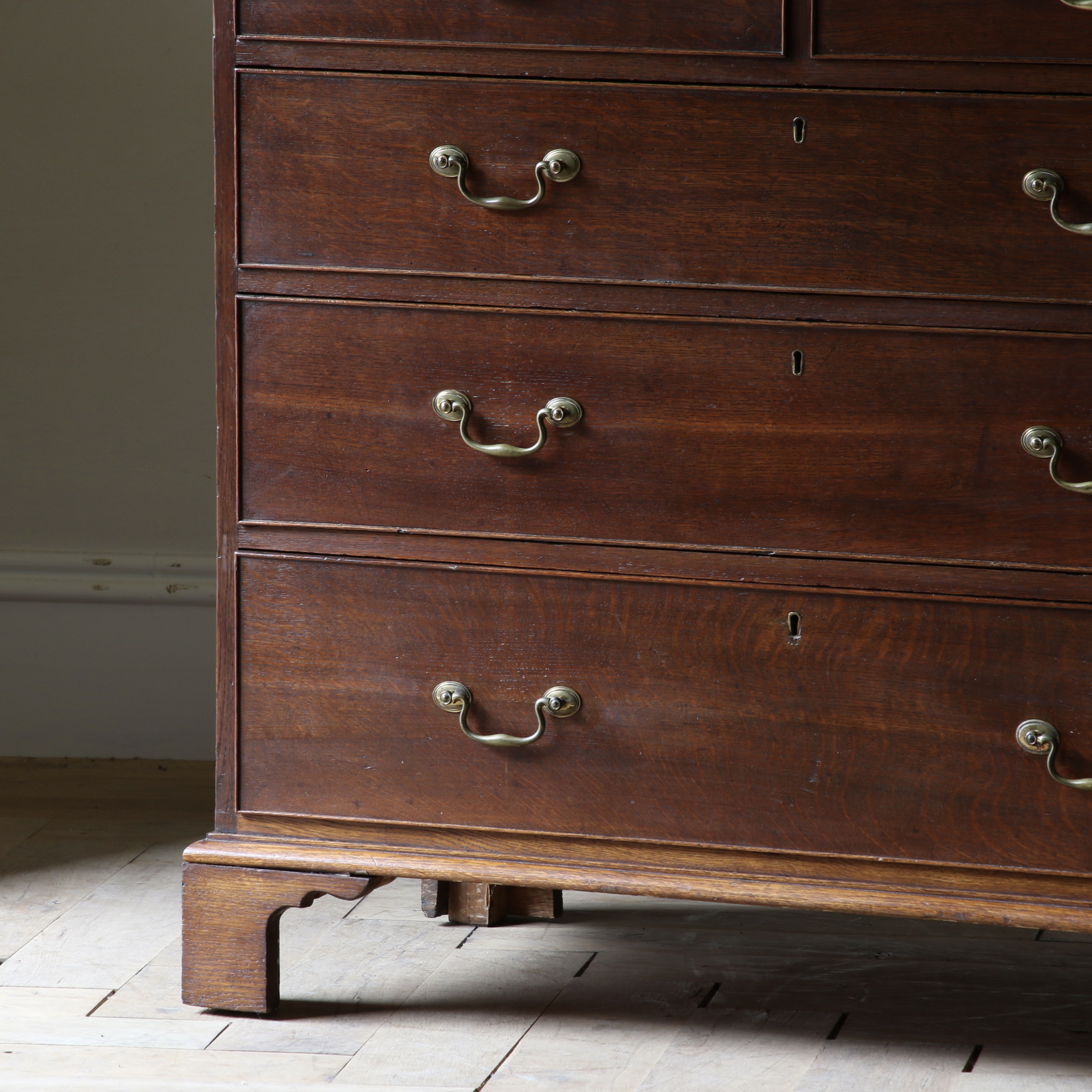 Georgian Chest of Drawers