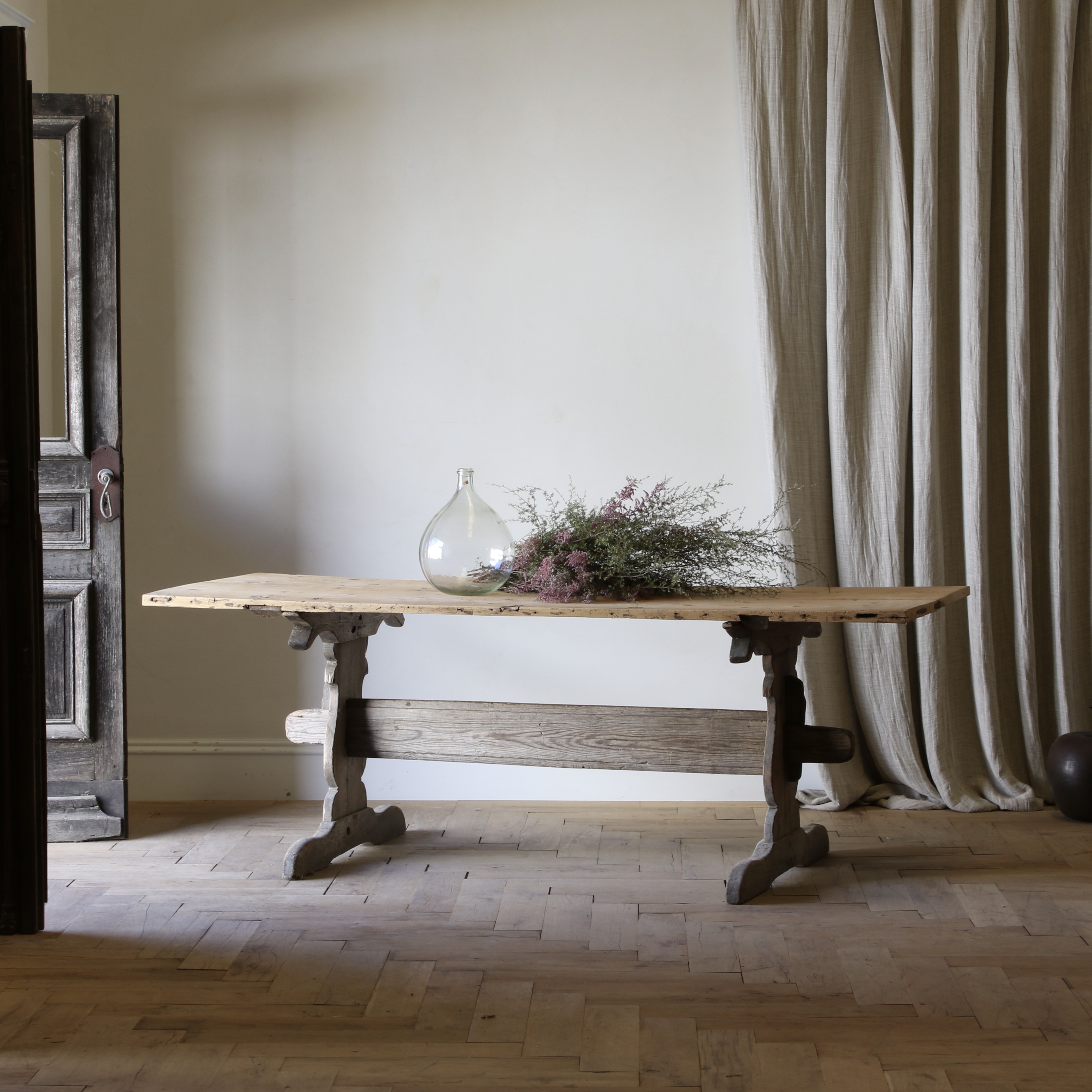 Scandinavian Dining Table// Length 2.2m