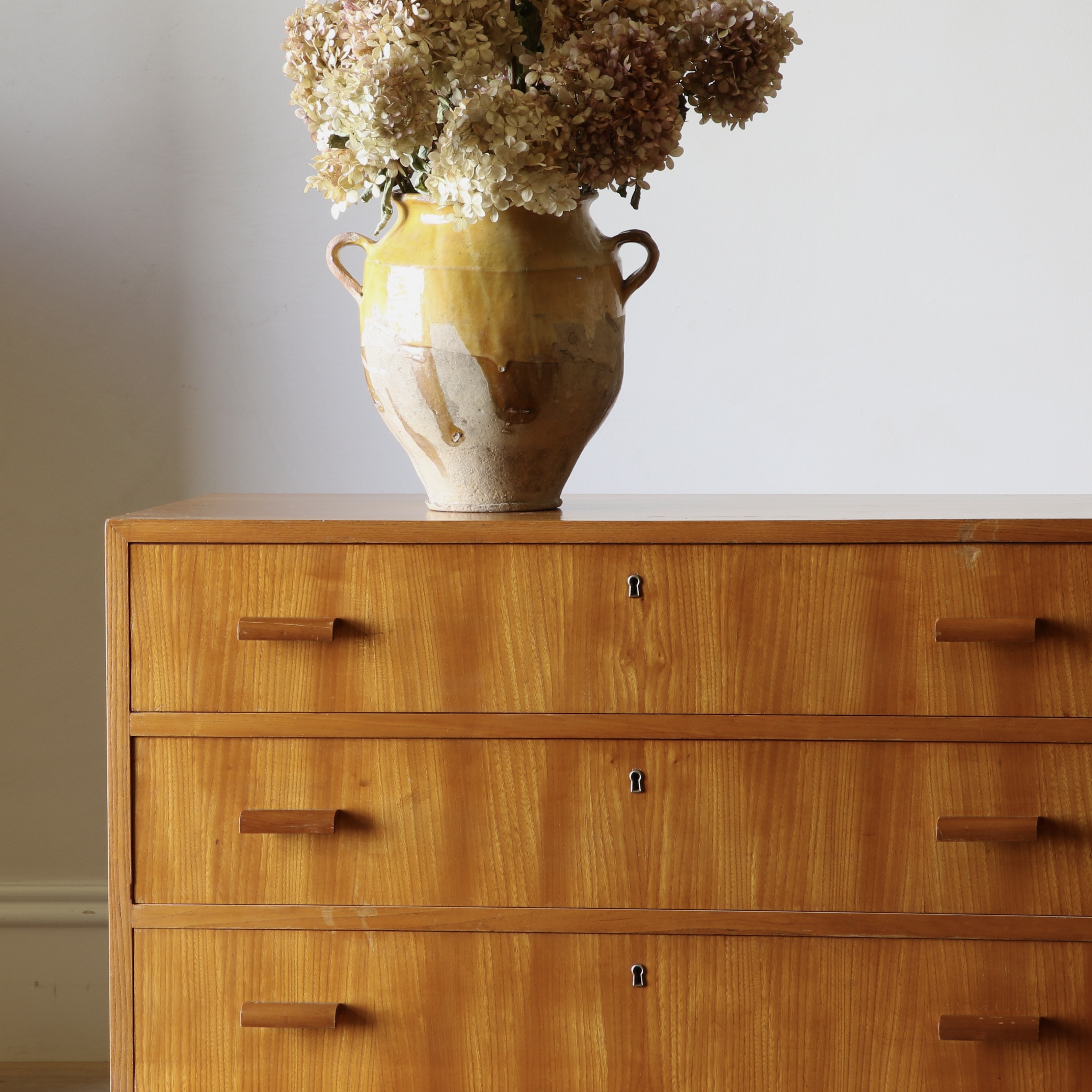 Mid-Century Chest of Drawers