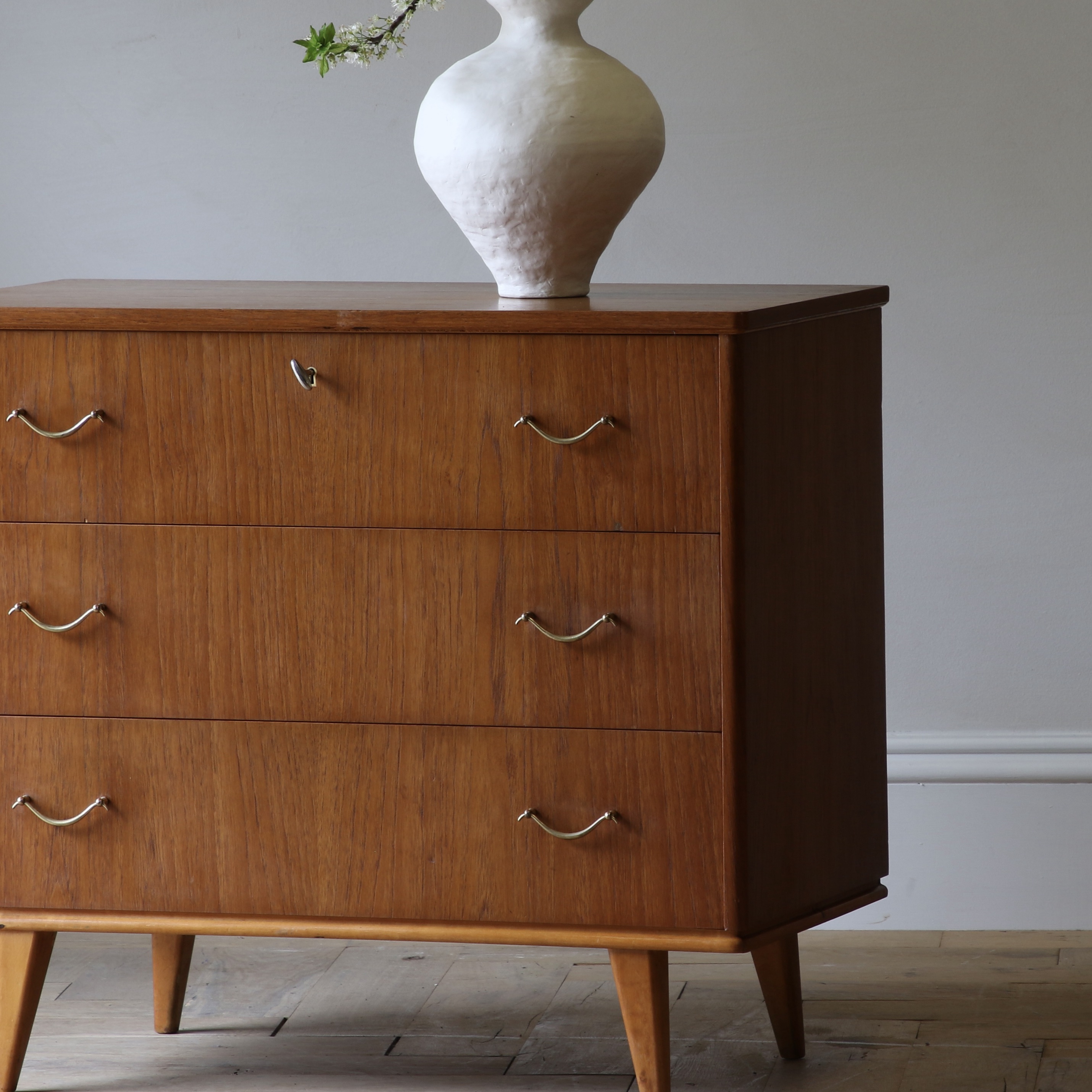 Mid-Century Chest of Drawers