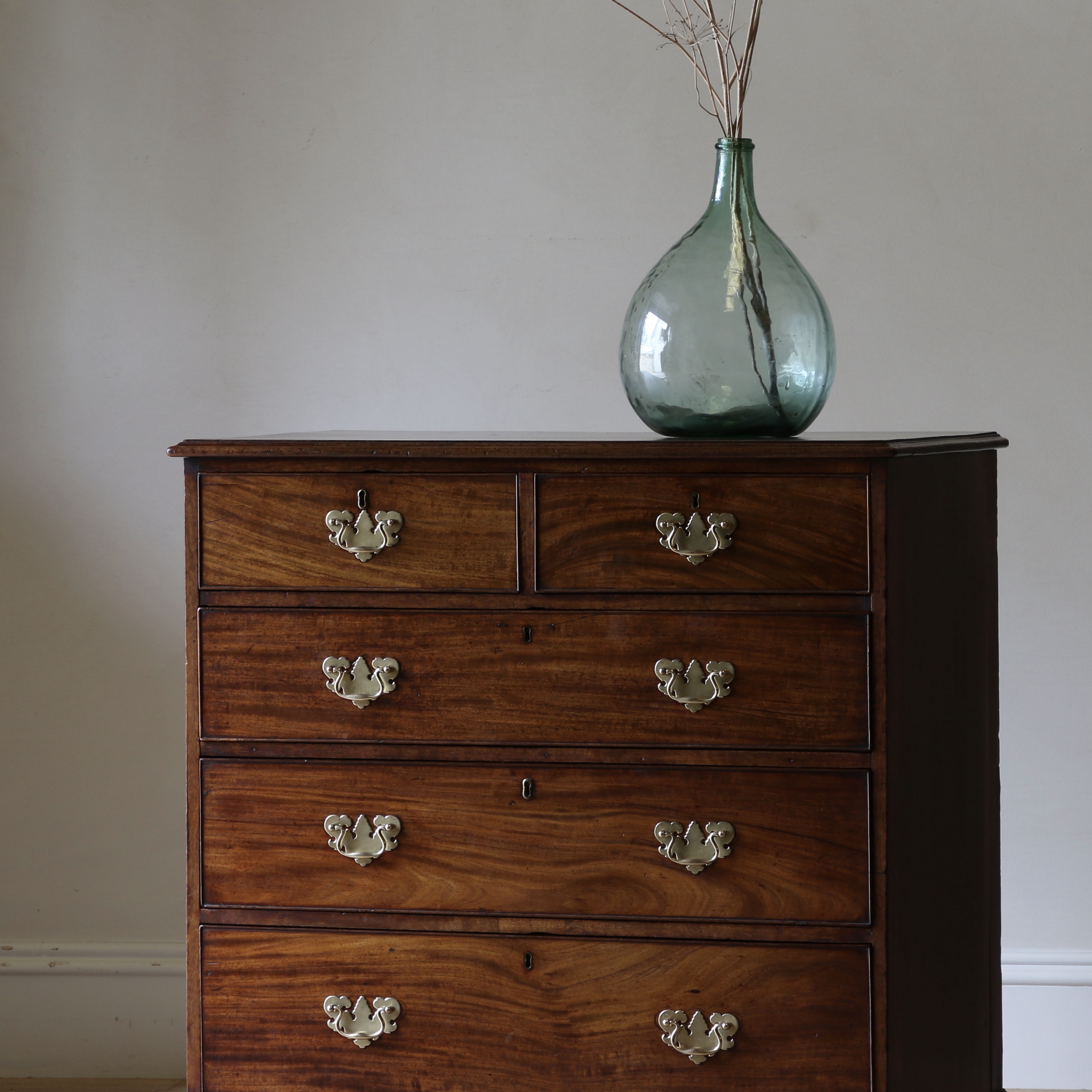 Georgian Chest of Drawers